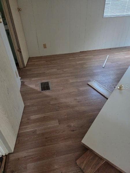 Primary Bedroom with Laminate - 3402 SE 146TH PL, SUMMERFIELD