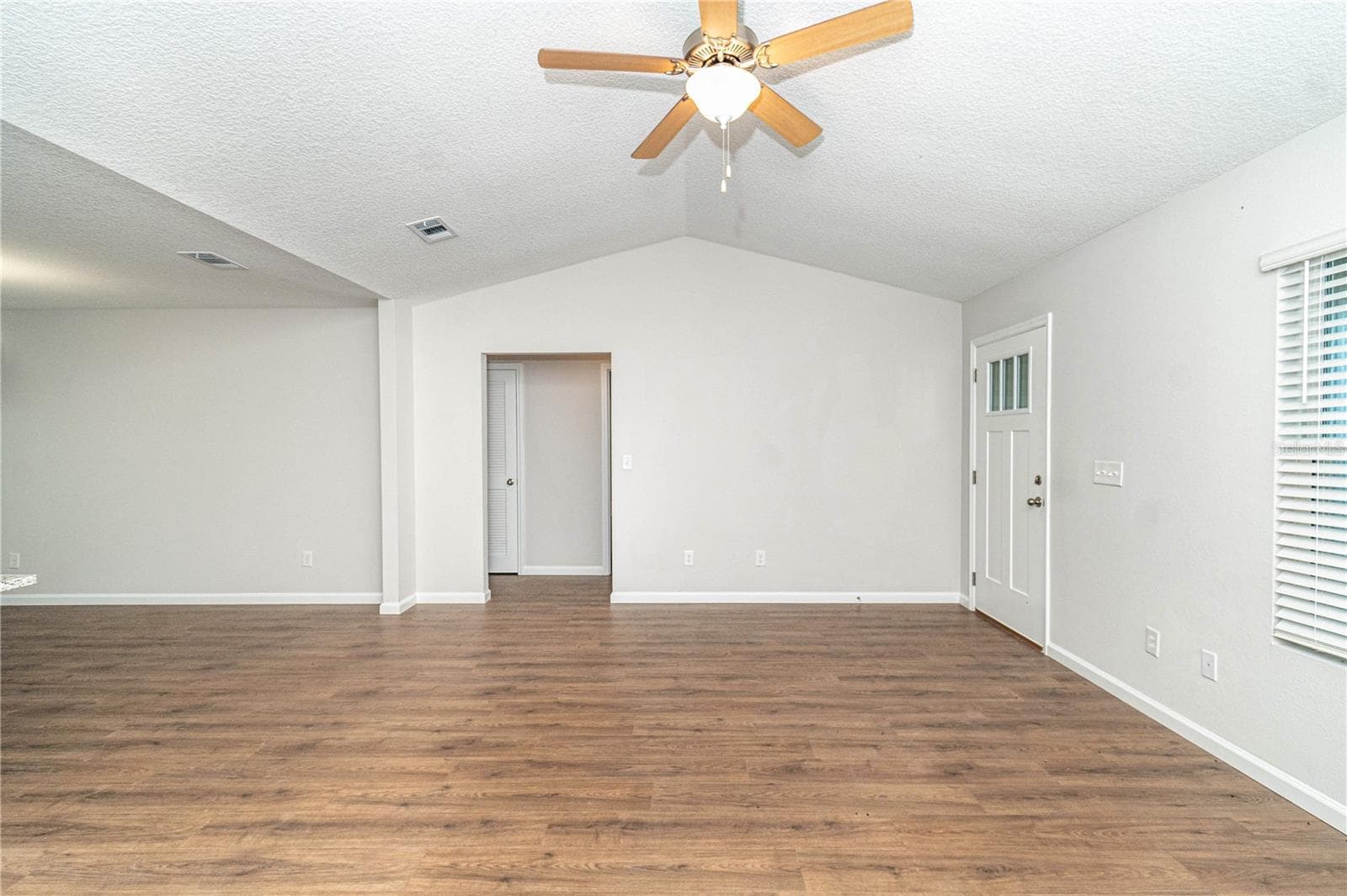 Single Family Residence at 451 NORTH BLVD E, MACCLENNY, photo 6 of 39