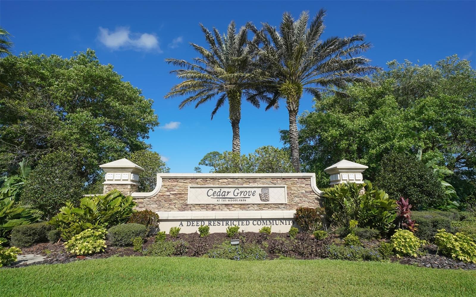 Single Family Residence at 2571 SHERMAN OAK DR, NORTH PORT, photo 2 of 77