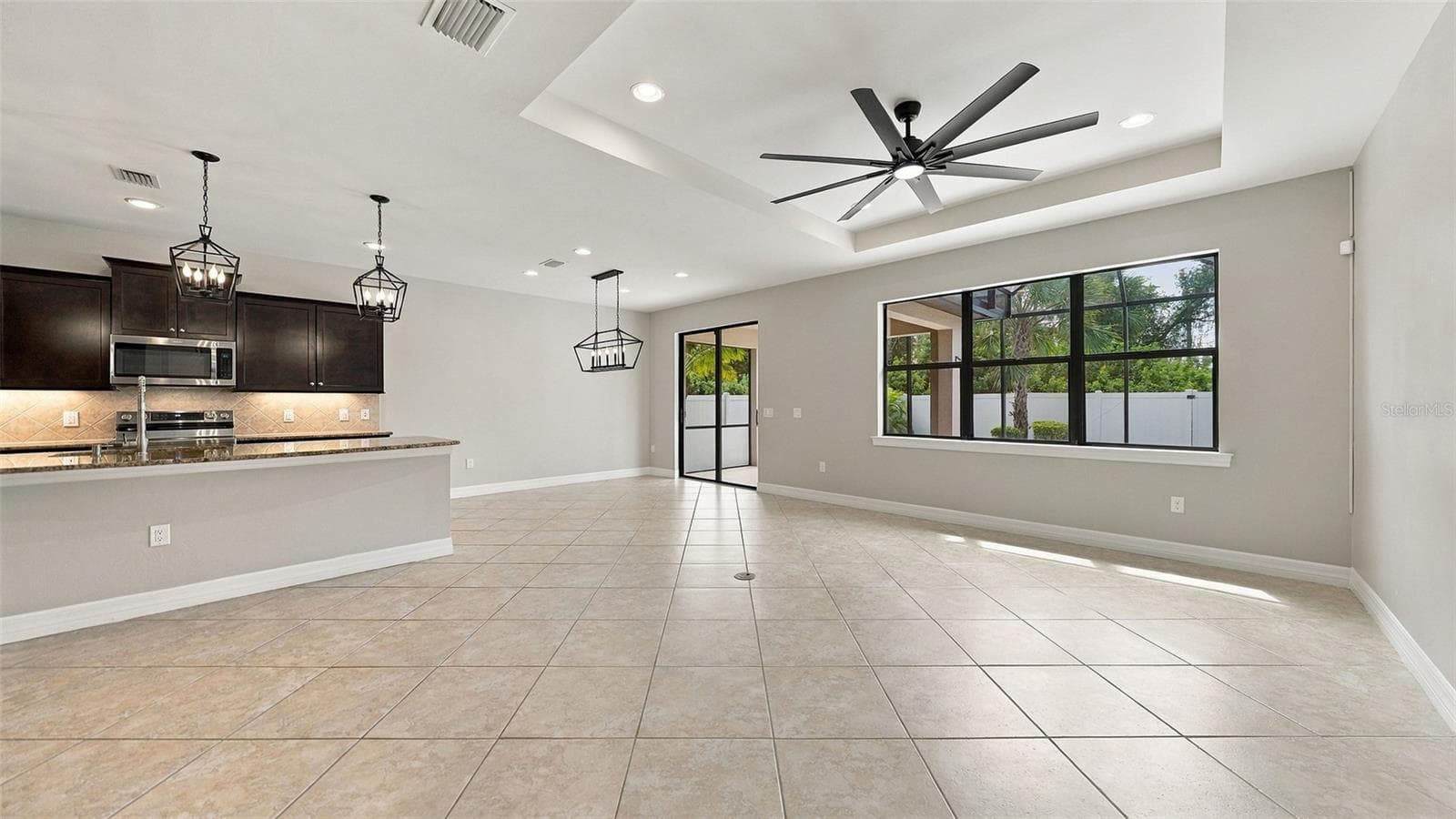 Single Family Residence at 2571 SHERMAN OAK DR, NORTH PORT, photo 6 of 77