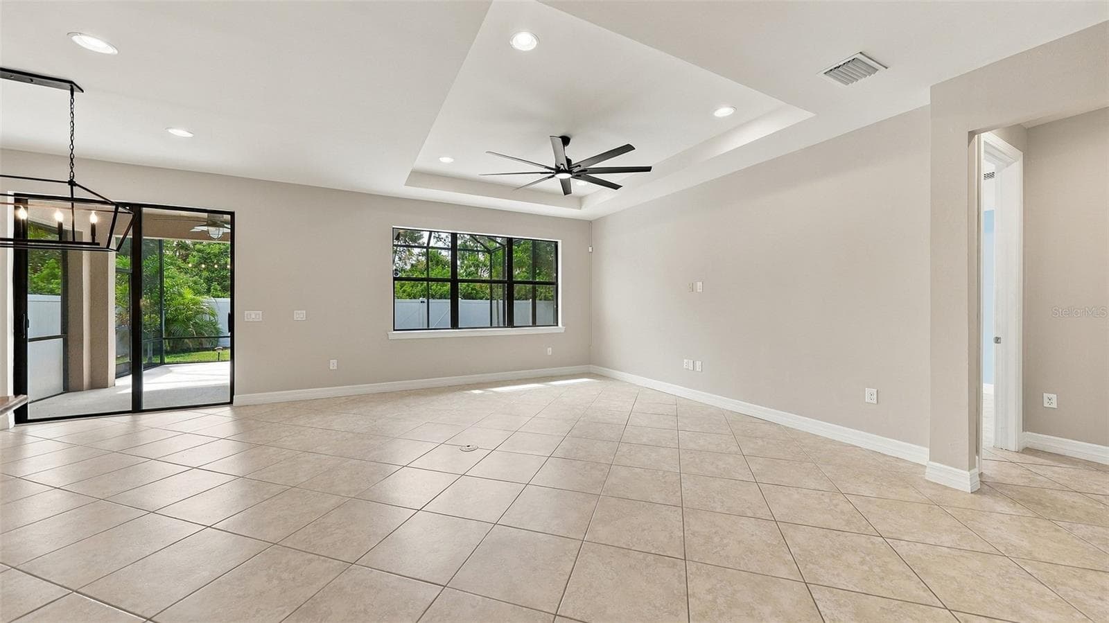 Single Family Residence at 2571 SHERMAN OAK DR, NORTH PORT, photo 9 of 77