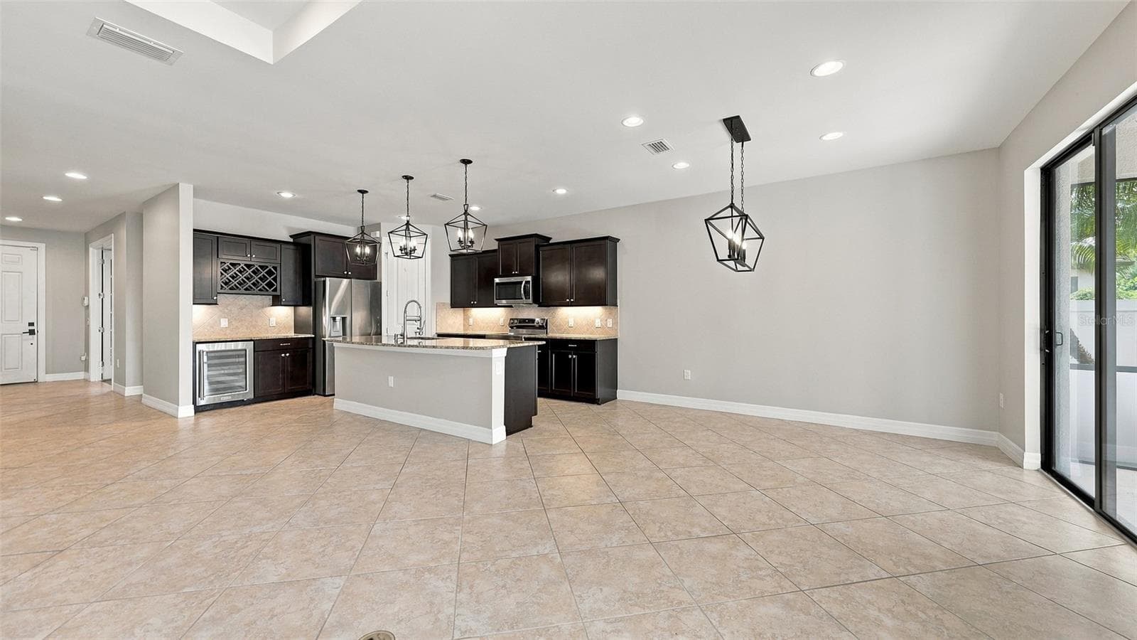 Single Family Residence at 2571 SHERMAN OAK DR, NORTH PORT, photo 10 of 77