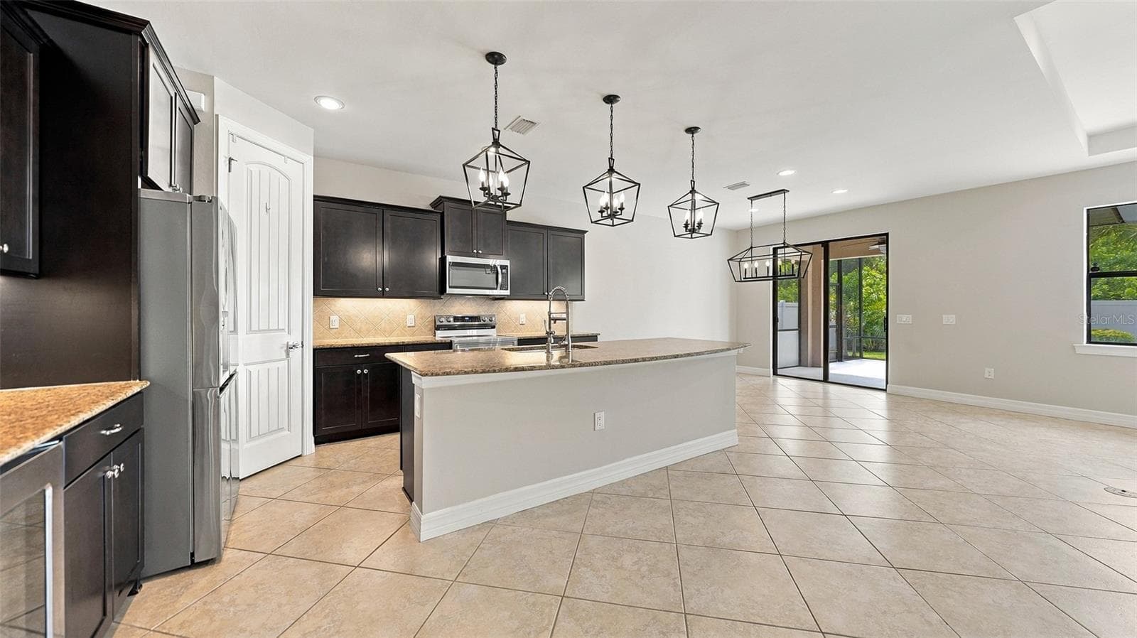 Single Family Residence at 2571 SHERMAN OAK DR, NORTH PORT, photo 11 of 77