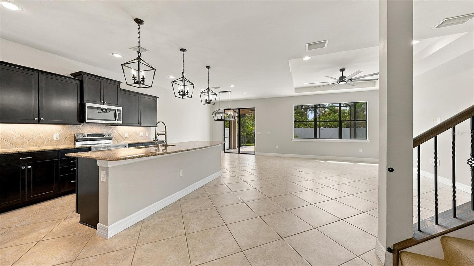 Single Family Residence at 2571 SHERMAN OAK DR, NORTH PORT, photo 12 of 77