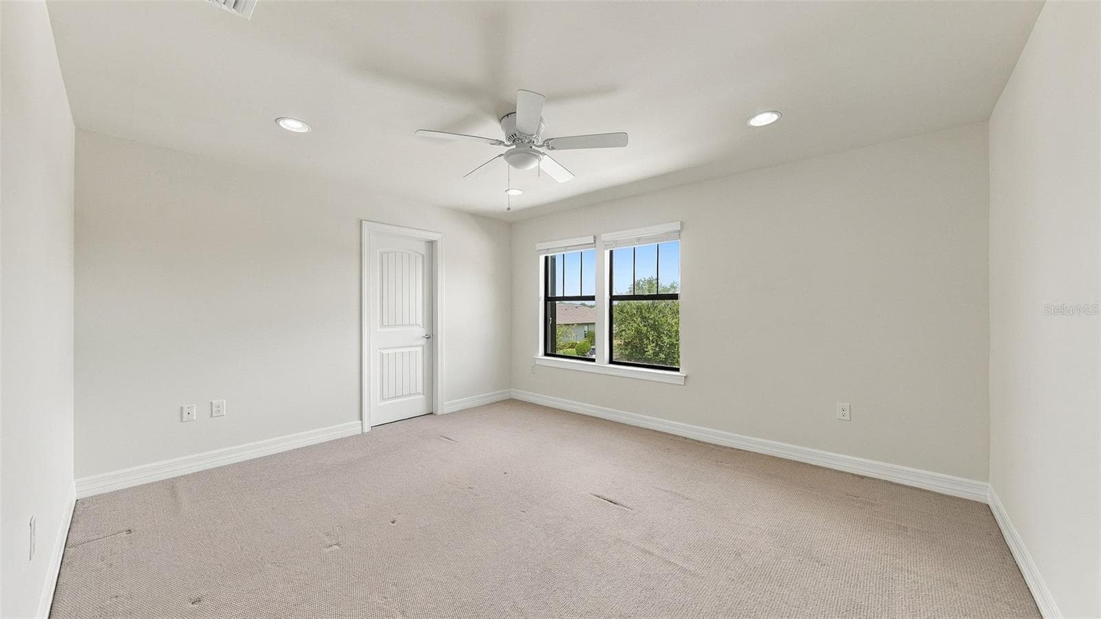 Single Family Residence at 2571 SHERMAN OAK DR, NORTH PORT, photo 42 of 77