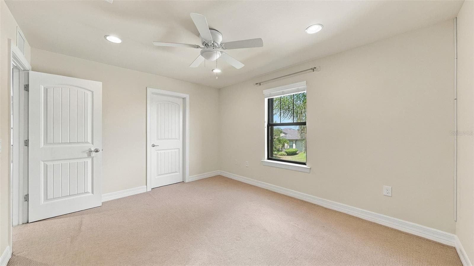 Single Family Residence at 2571 SHERMAN OAK DR, NORTH PORT, photo 47 of 77