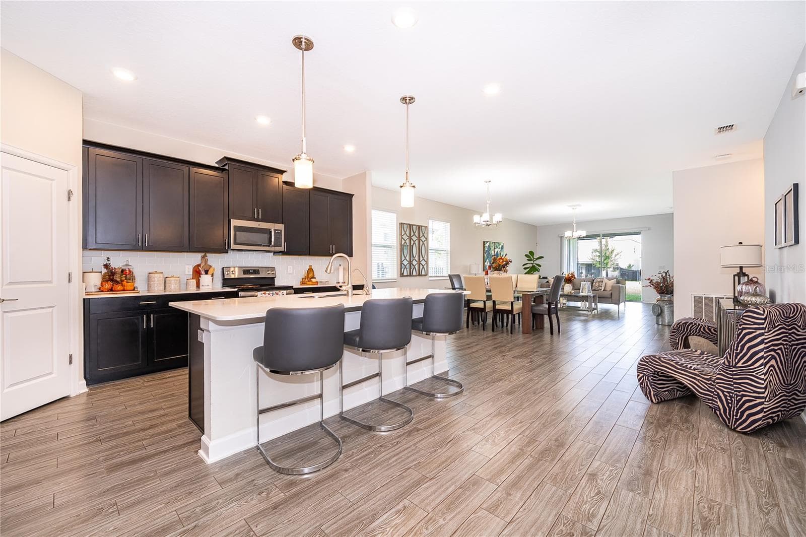 Single Family Residence at 12127 IMAGINARY WAY, ORLANDO, photo 14 of 37