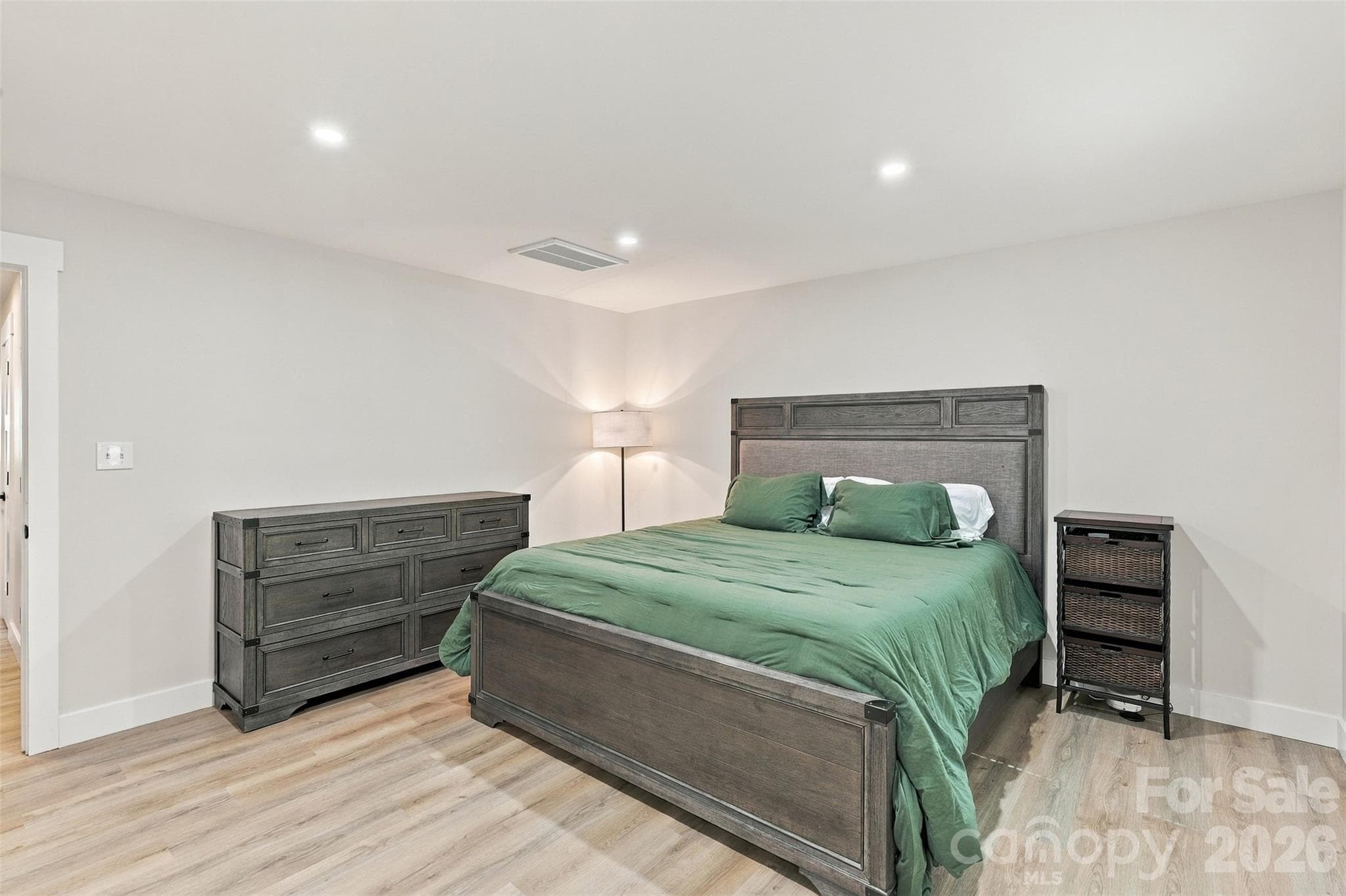 Single Family Residence at 1208 Tarrington Avenue, Charlotte, photo 12 of 32