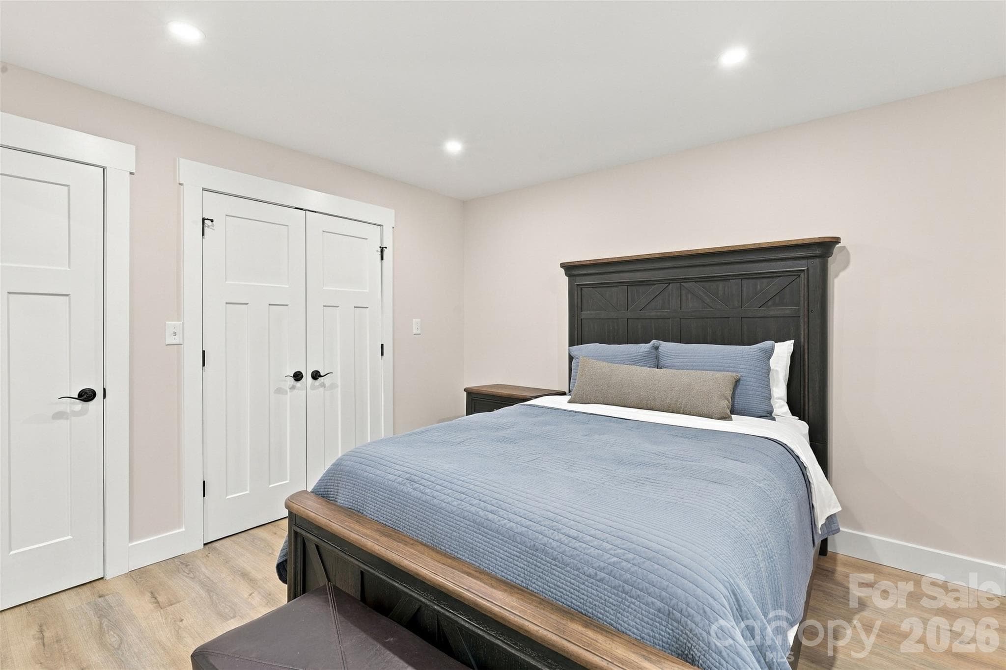 Single Family Residence at 1208 Tarrington Avenue, Charlotte, photo 18 of 32