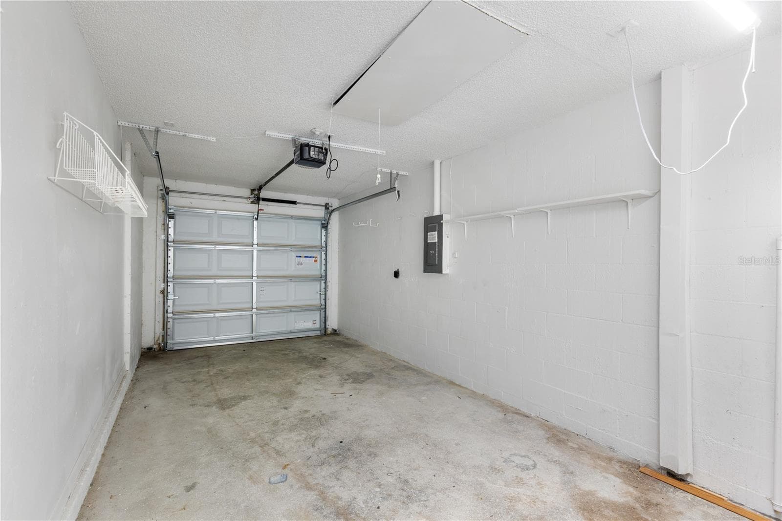 Single Family Residence at 8221 AUTUMN OAK AVE, PORT RICHEY, photo 12 of 31