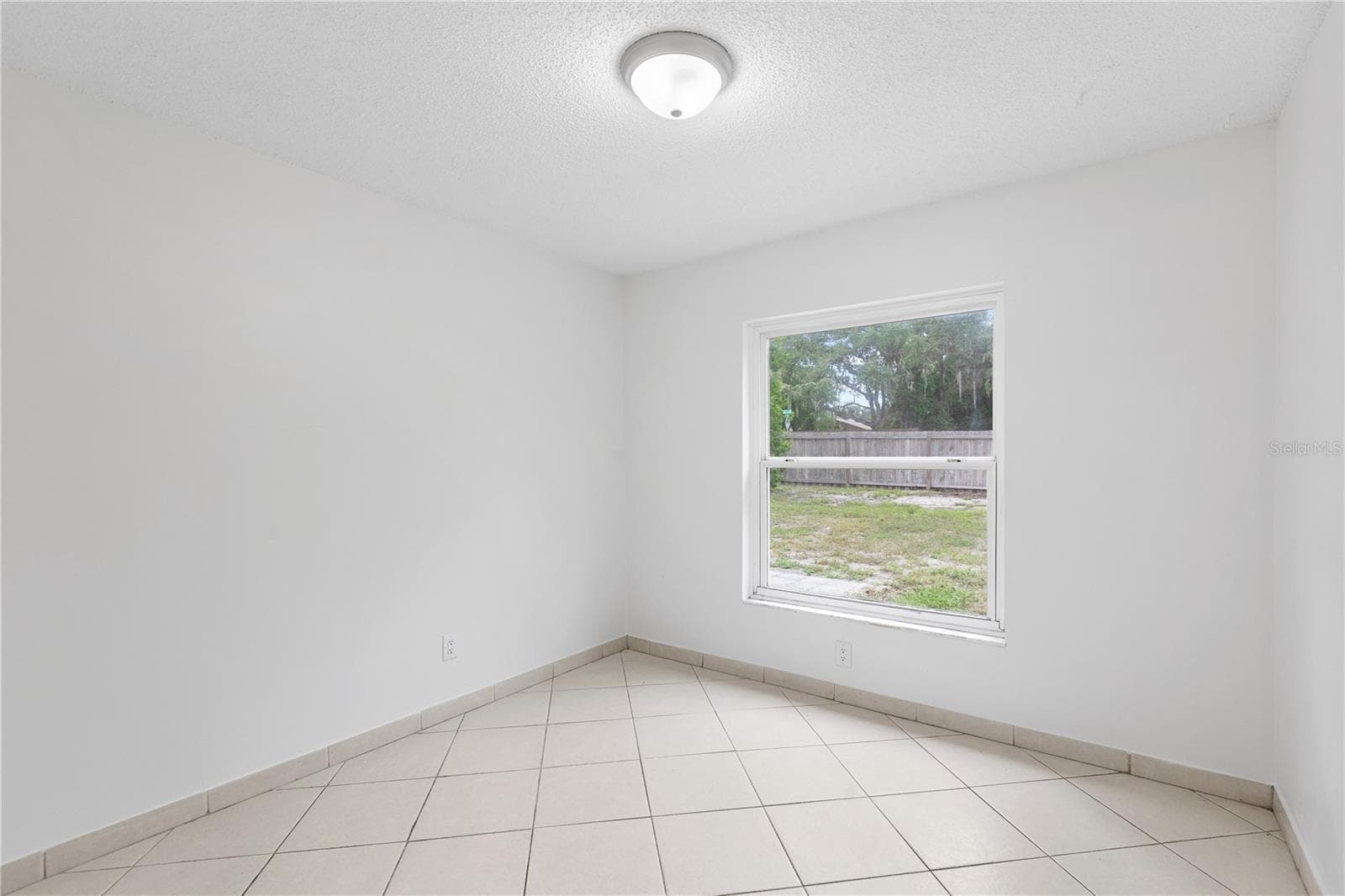 Single Family Residence at 8221 AUTUMN OAK AVE, PORT RICHEY, photo 18 of 31