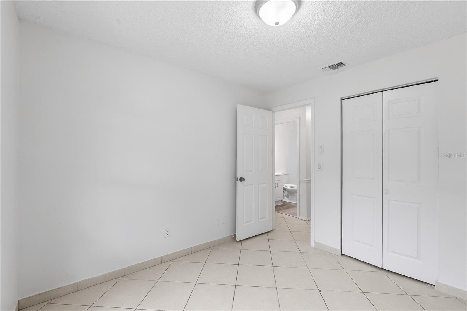 Single Family Residence at 8221 AUTUMN OAK AVE, PORT RICHEY, photo 19 of 31