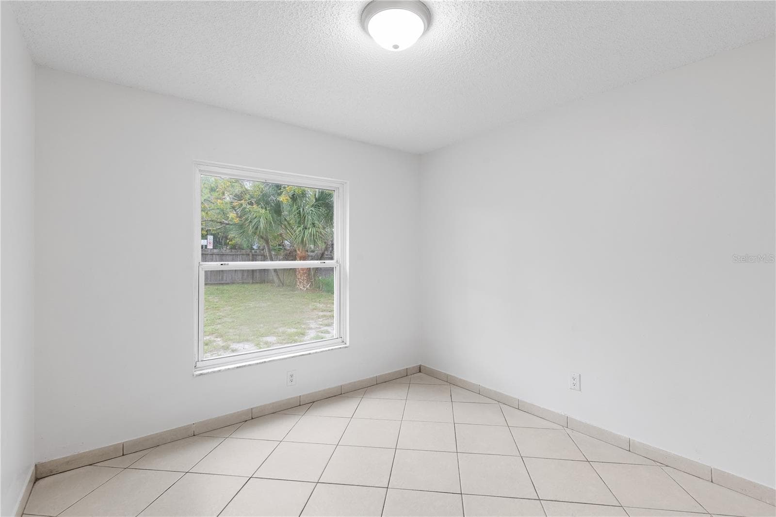 Single Family Residence at 8221 AUTUMN OAK AVE, PORT RICHEY, photo 21 of 31