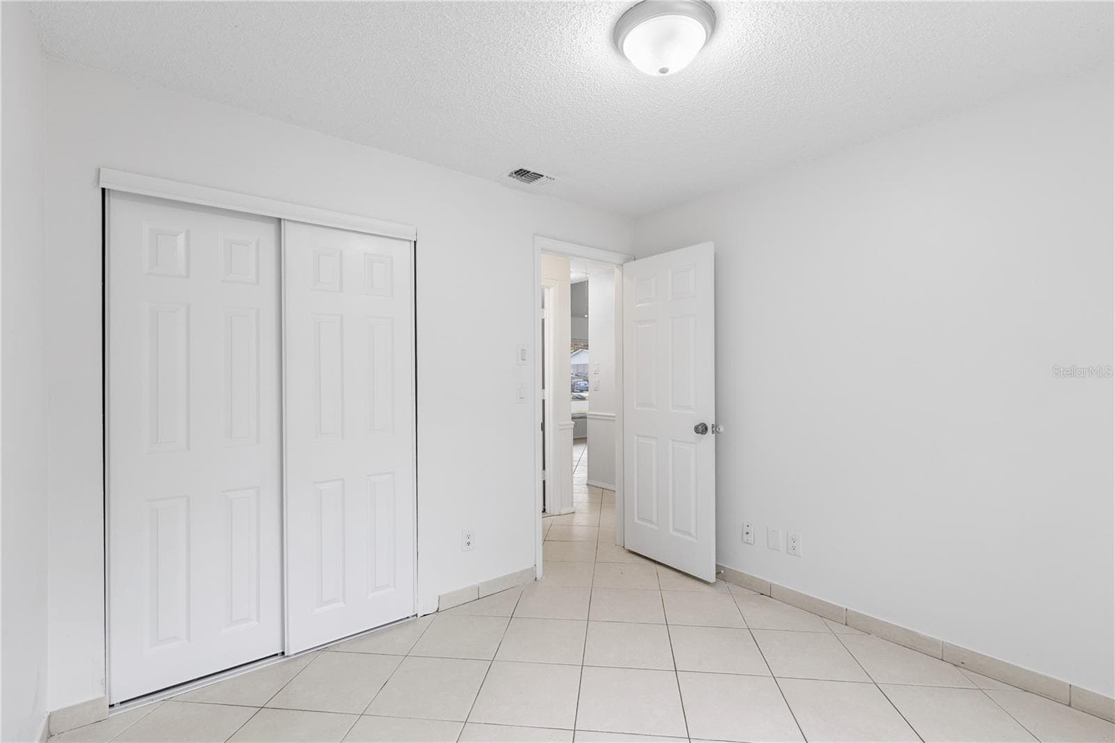 Single Family Residence at 8221 AUTUMN OAK AVE, PORT RICHEY, photo 23 of 31