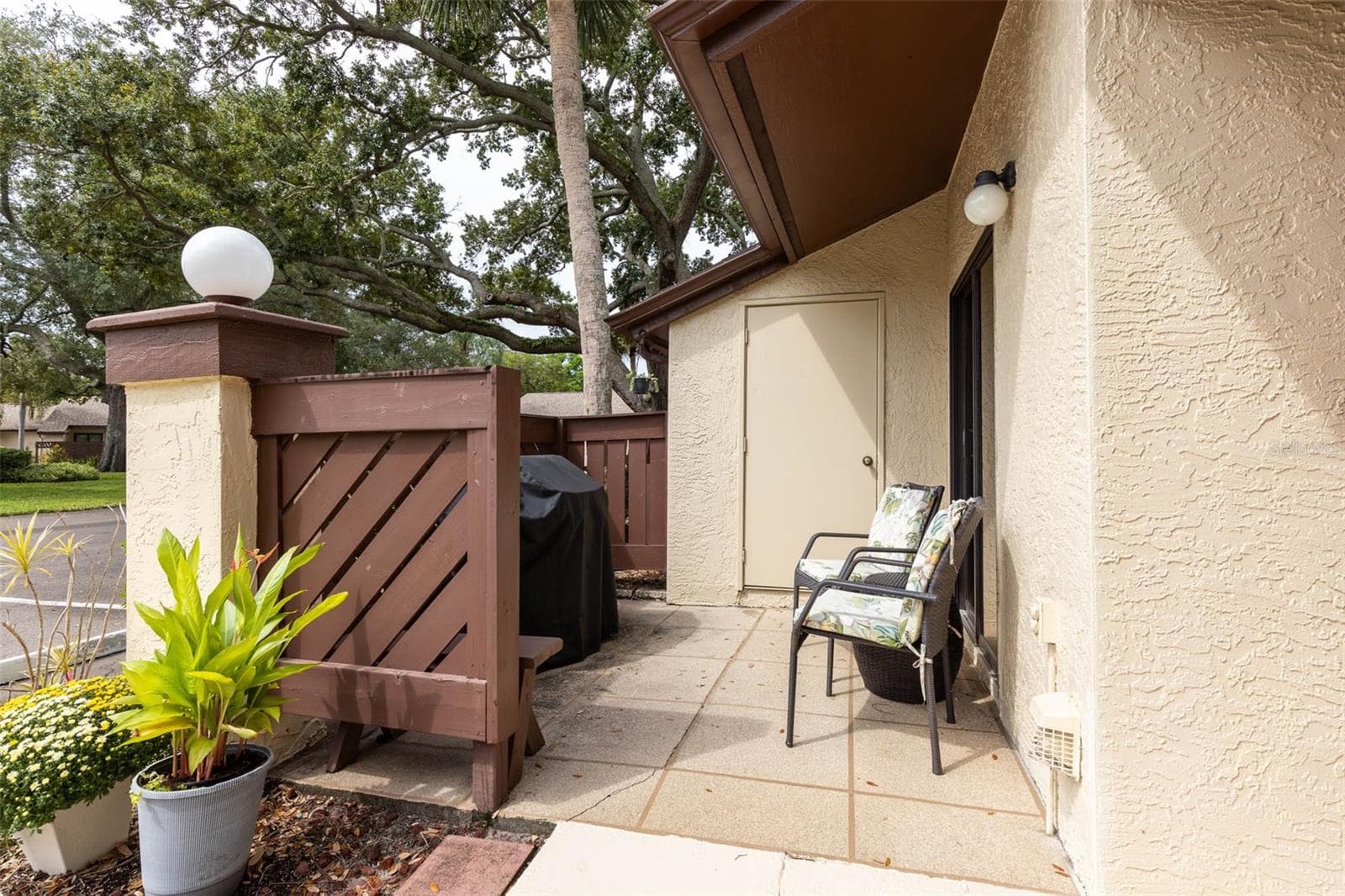 Villa at 2925 BOXWOOD CT, PALM HARBOR, photo 4 of 40