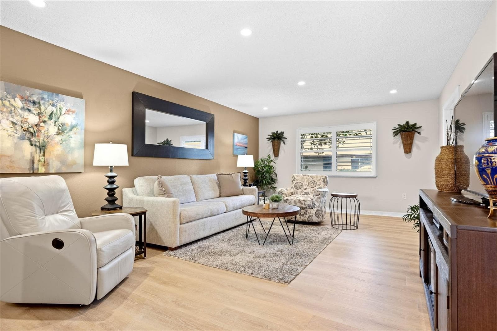 Villa at 2925 BOXWOOD CT, PALM HARBOR, photo 10 of 40