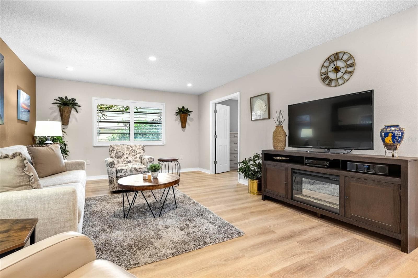 Villa at 2925 BOXWOOD CT, PALM HARBOR, photo 11 of 40
