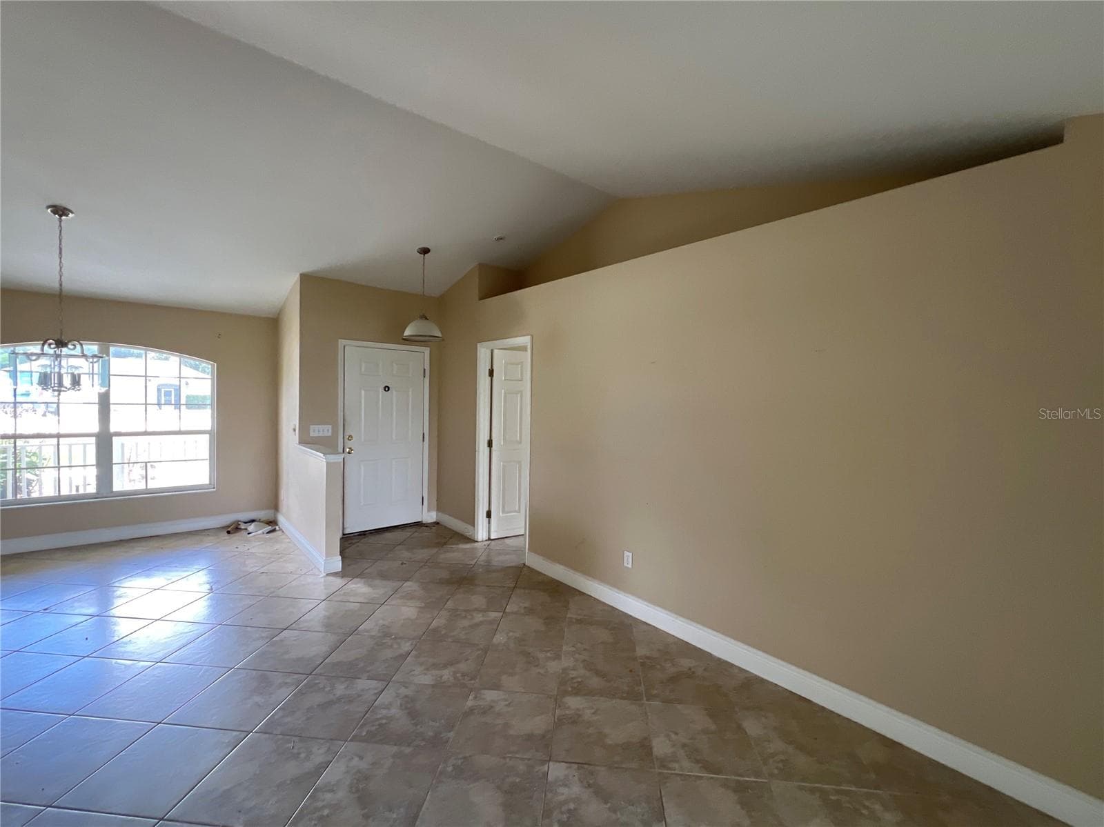 Single Family Residence at 1030 HIGH RIDGE CT, MINNEOLA, photo 3 of 6