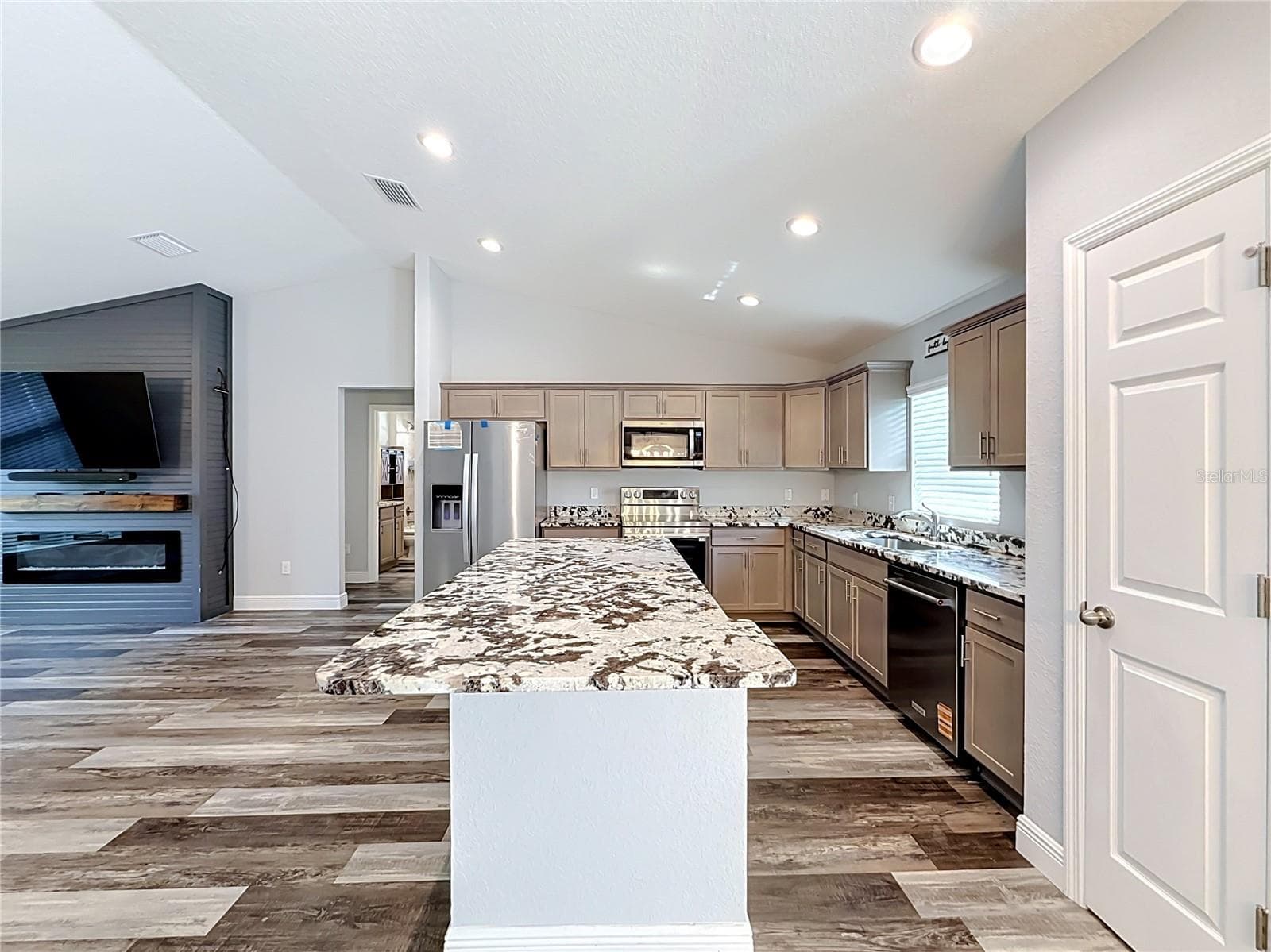 Single Family Residence at 523 BAHIA CIRCLE TER, OCALA, photo 21 of 54