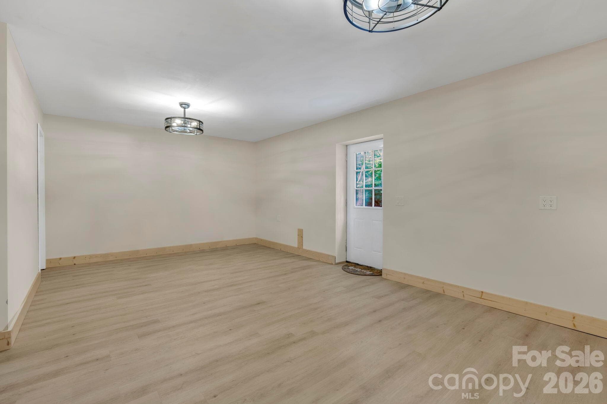 Single Family Residence at 133 Greenbriar Road, Beech Mountain, photo 15 of 29