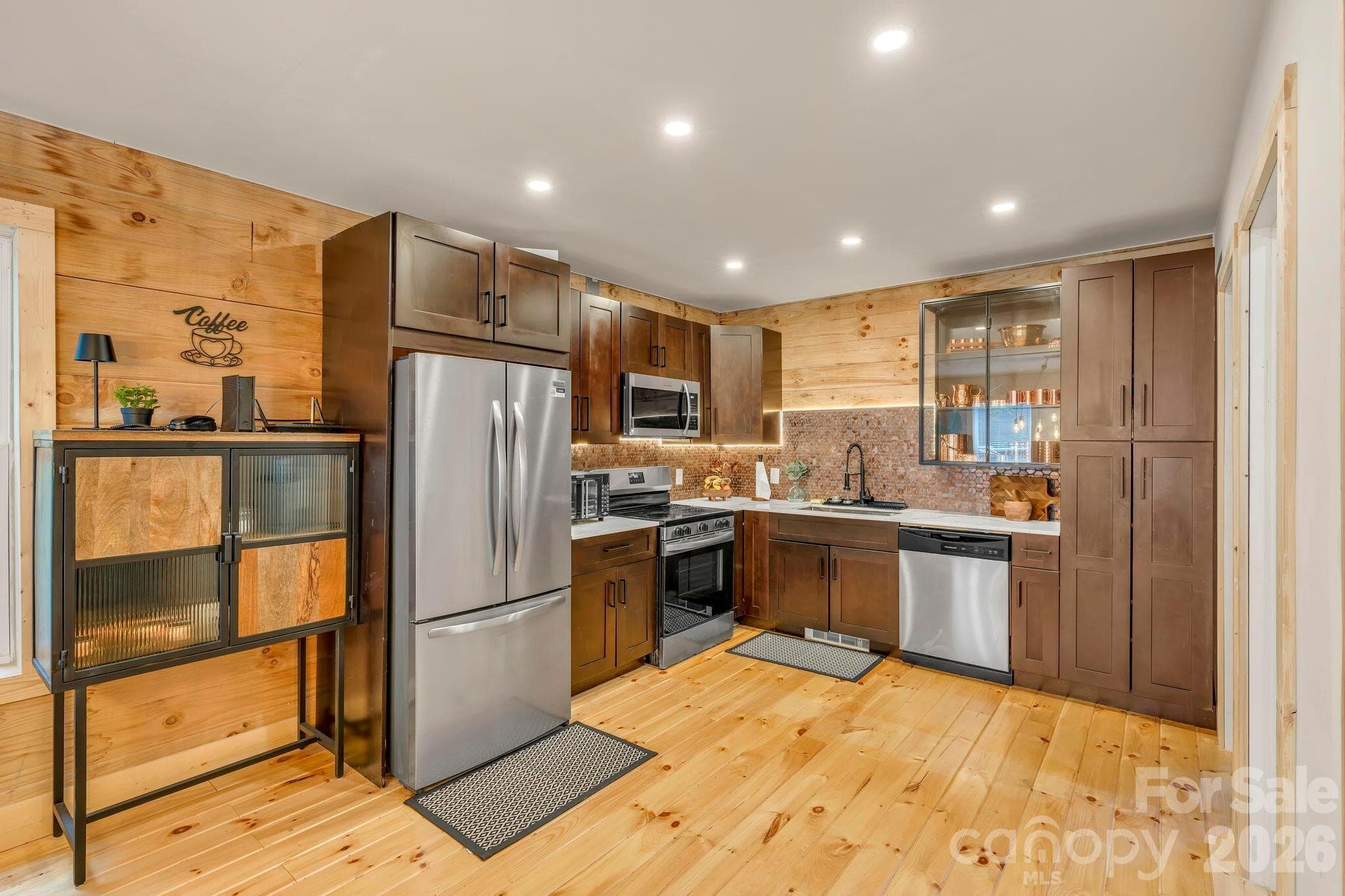Single Family Residence at 133 Greenbriar Road, Beech Mountain, photo 20 of 29