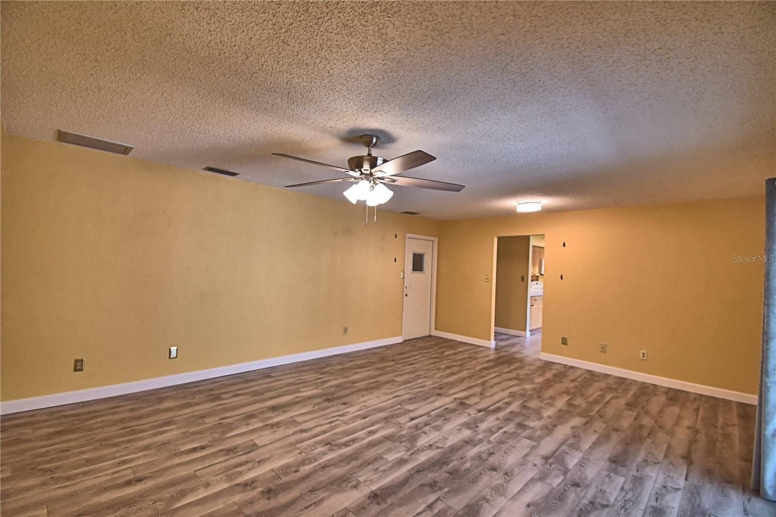 Single Family Residence at 2815 CHRISTIE LN, LAKELAND, photo 12 of 75