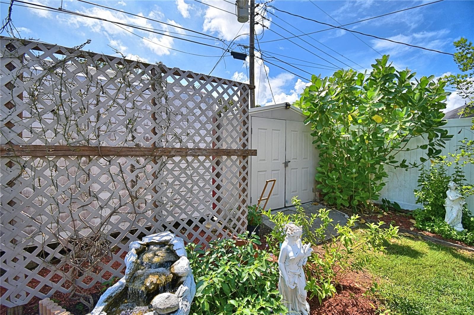 Single Family Residence at 2815 CHRISTIE LN, LAKELAND, photo 65 of 75