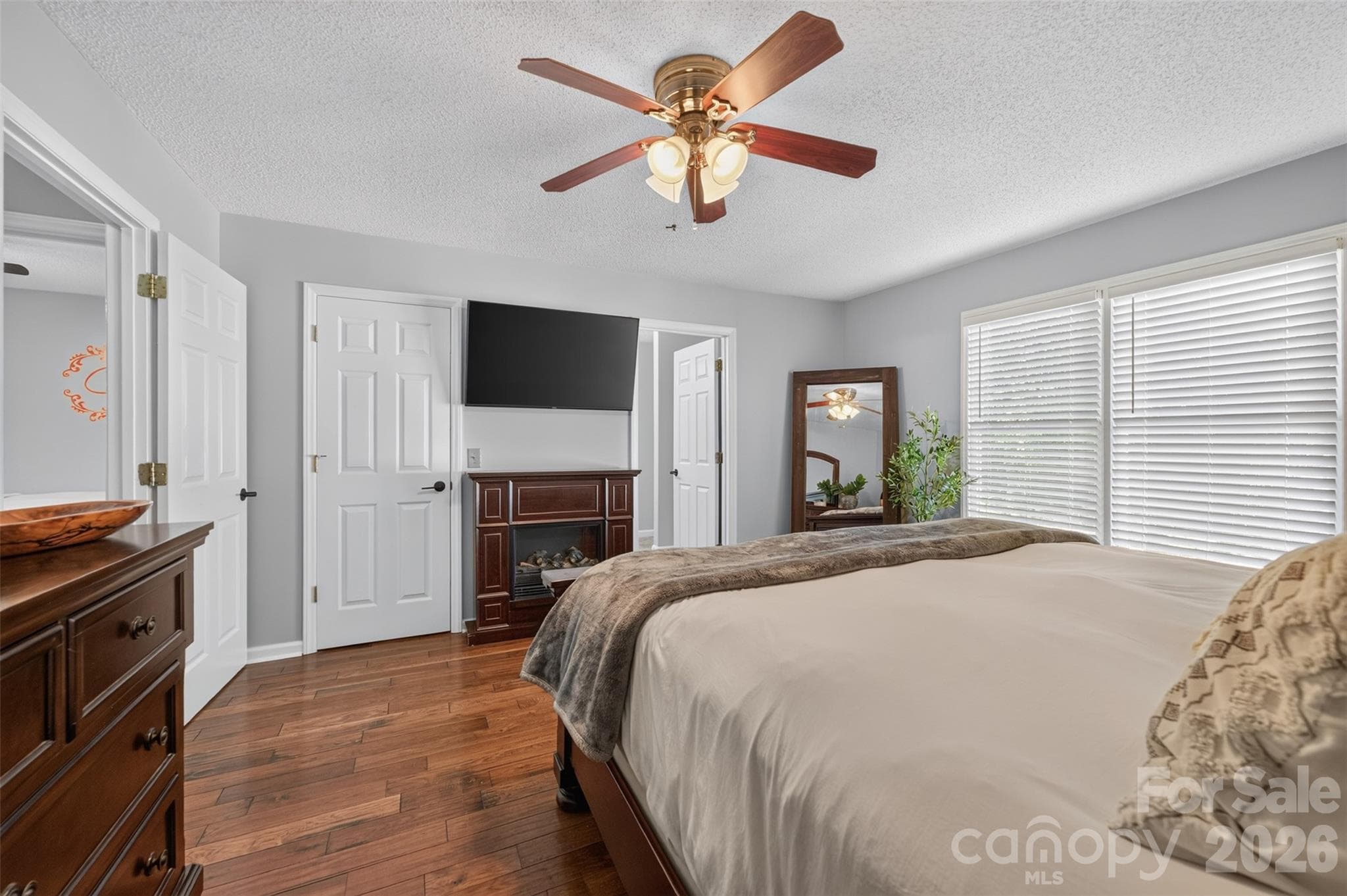 Single Family Residence at 2 Hunters Creek Lane, Granite Falls, photo 32 of 47