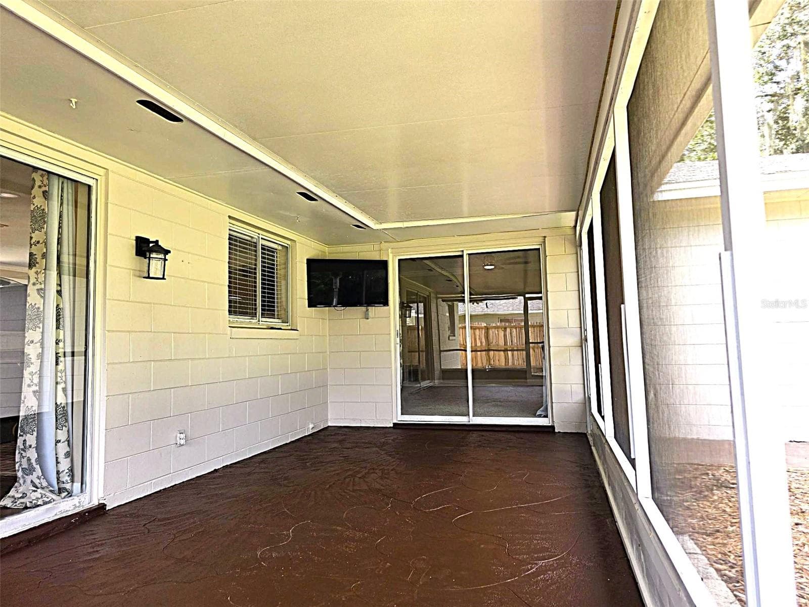 SCREENED LANAI - 123 ELM SQ S, LAKELAND