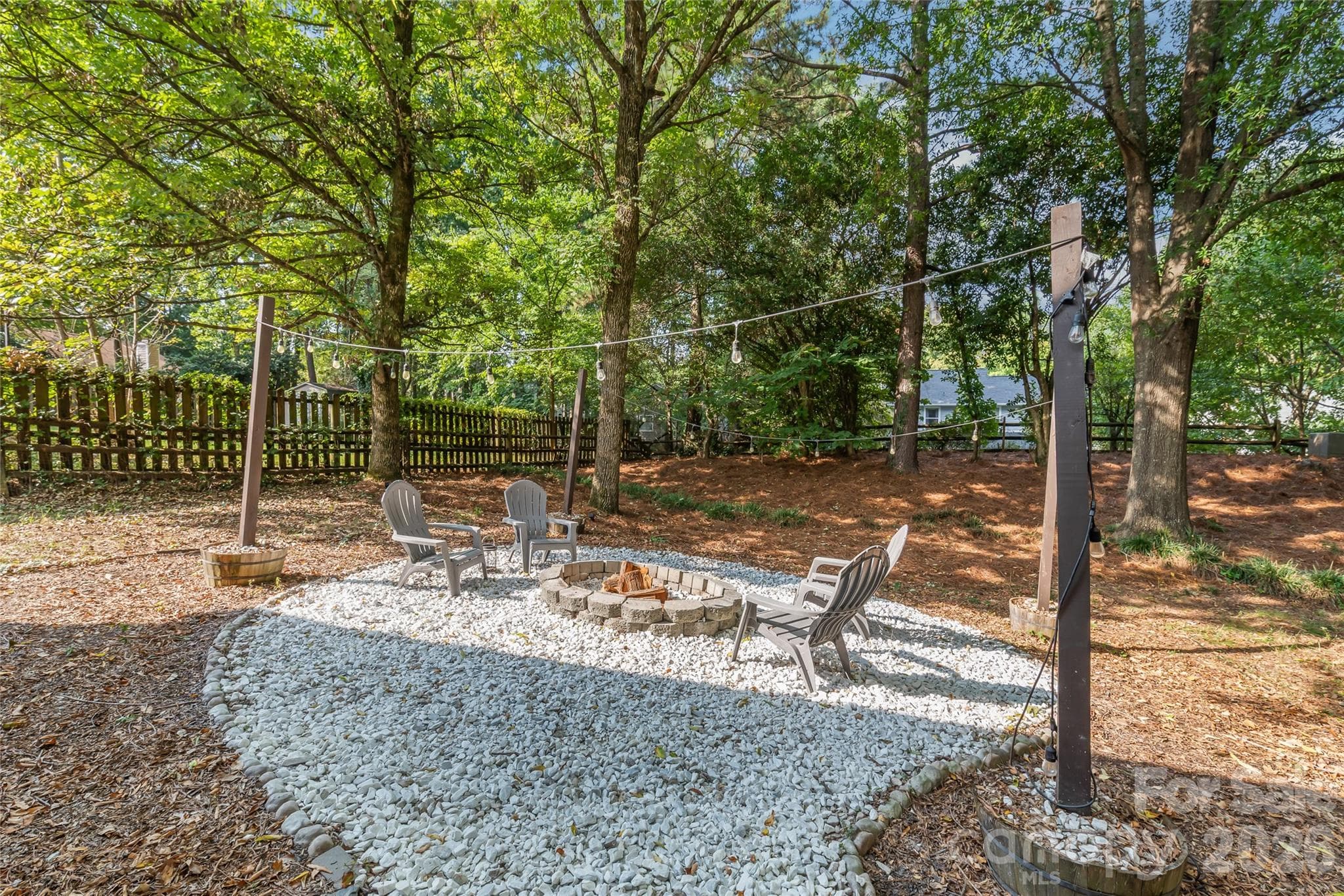 Single Family Residence at 3909 Armitage Drive, Charlotte, photo 22 of 29