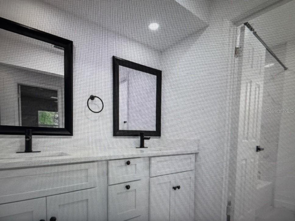 Single Family Residence at 705 VANDERGRIFT DR, OCOEE, photo 17 of 26