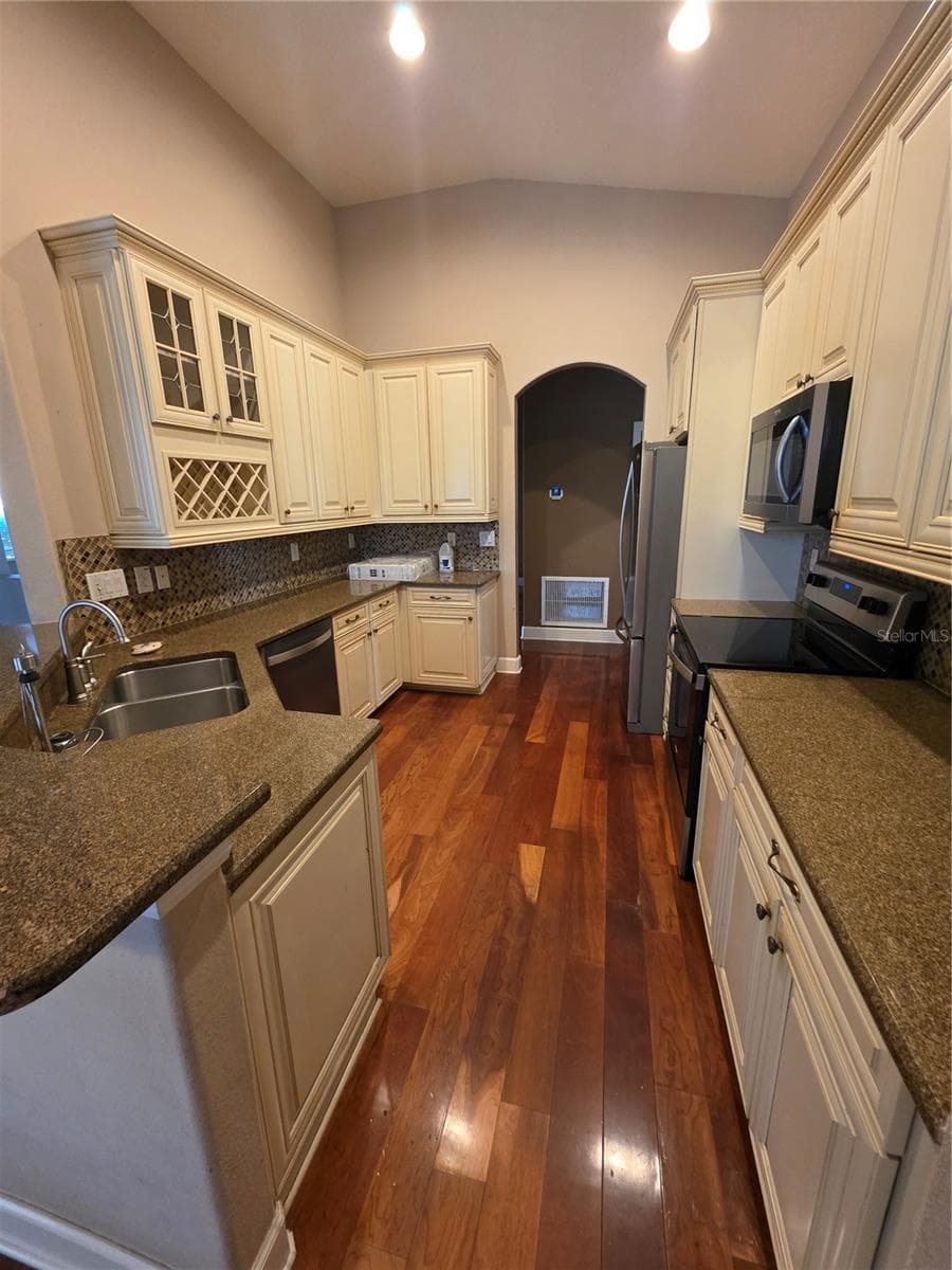 Single Family Residence at 14303 KING TOM PL, RUSKIN, photo 7 of 27