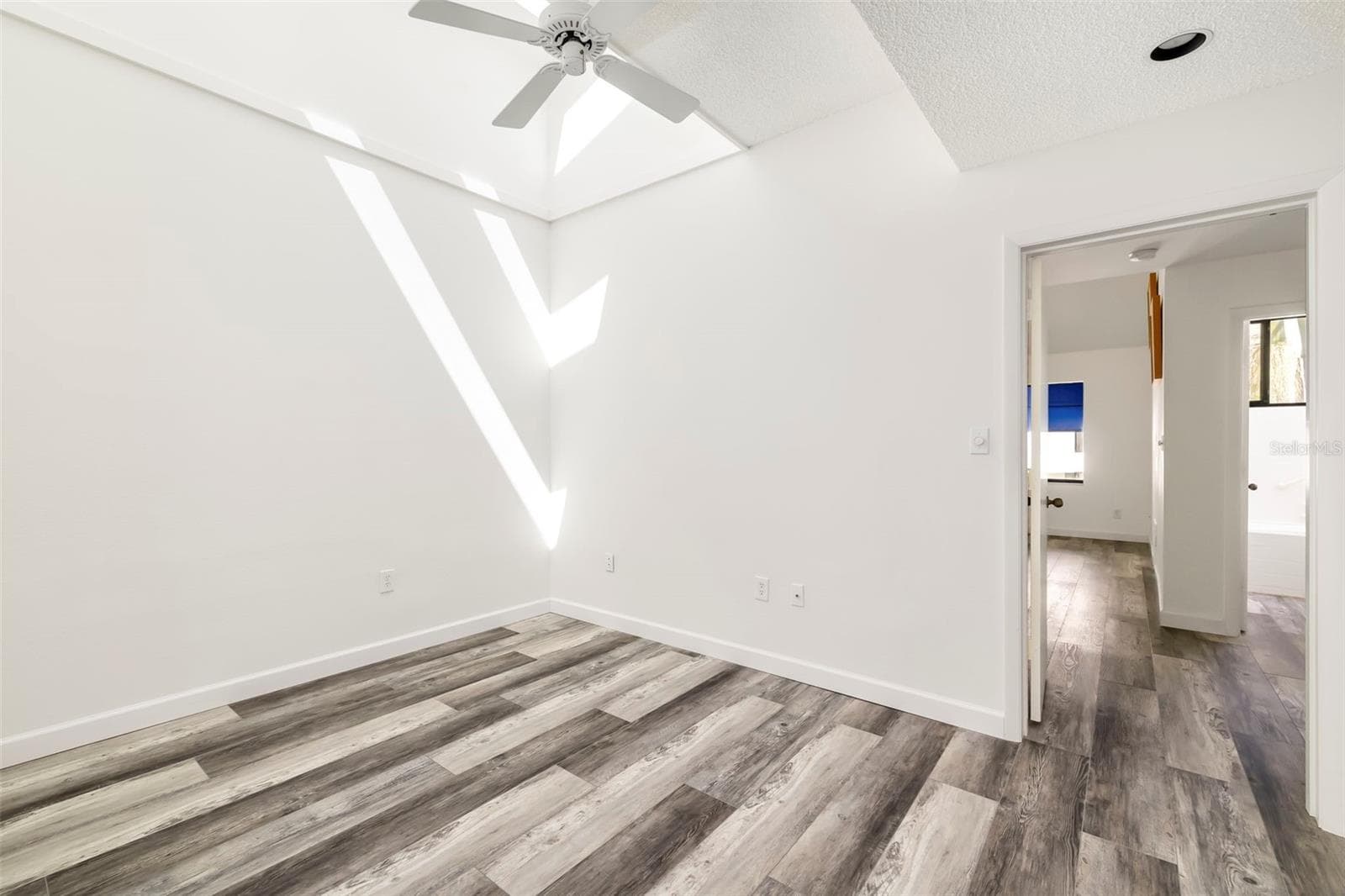 Townhouse at 1920 HARBOURSIDE DR #1003, LONGBOAT KEY, photo 35 of 90