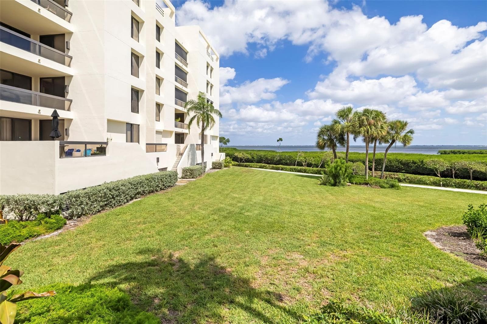 Townhouse at 1920 HARBOURSIDE DR #1003, LONGBOAT KEY, photo 52 of 90