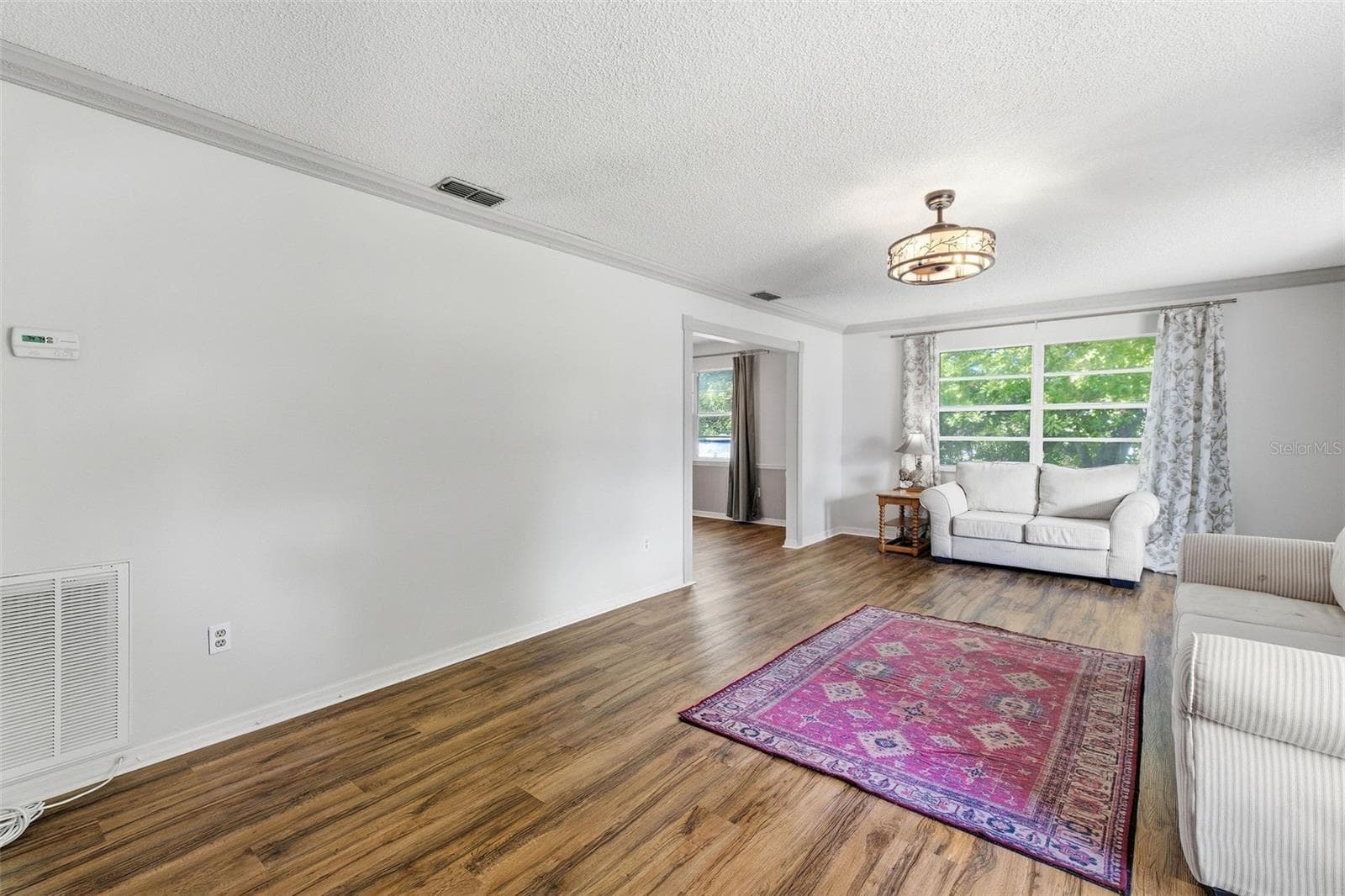 Living room - 1304 TREETOP DR, PALM HARBOR