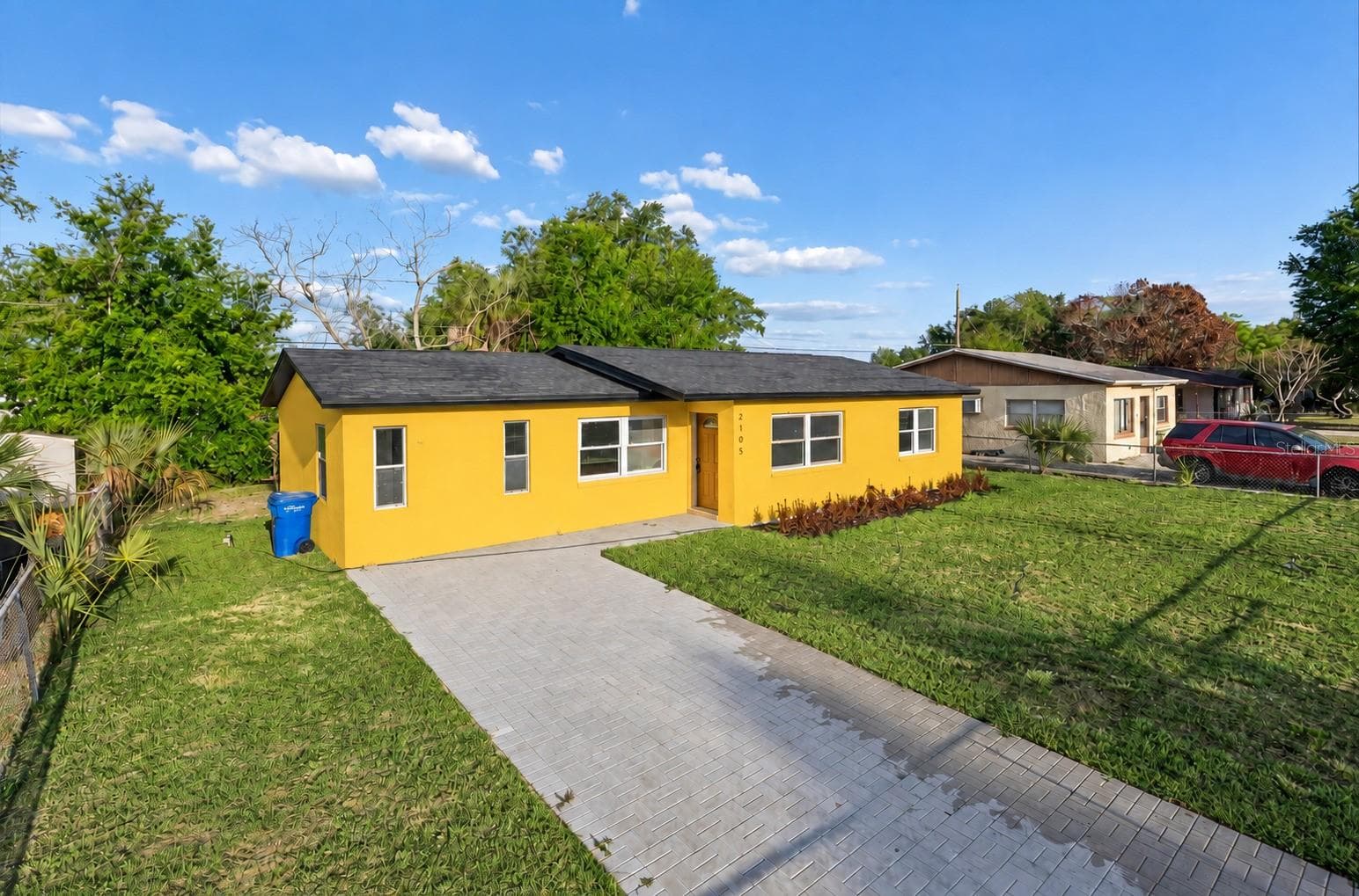 Single Family Residence at 2105 9TH ST NE, WINTER HAVEN, photo 2 of 28