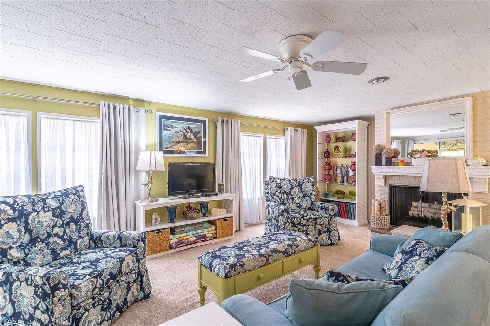 Manufactured Home at 605 W CLUB BLVD, LAKE MARY, photo 9 of 58