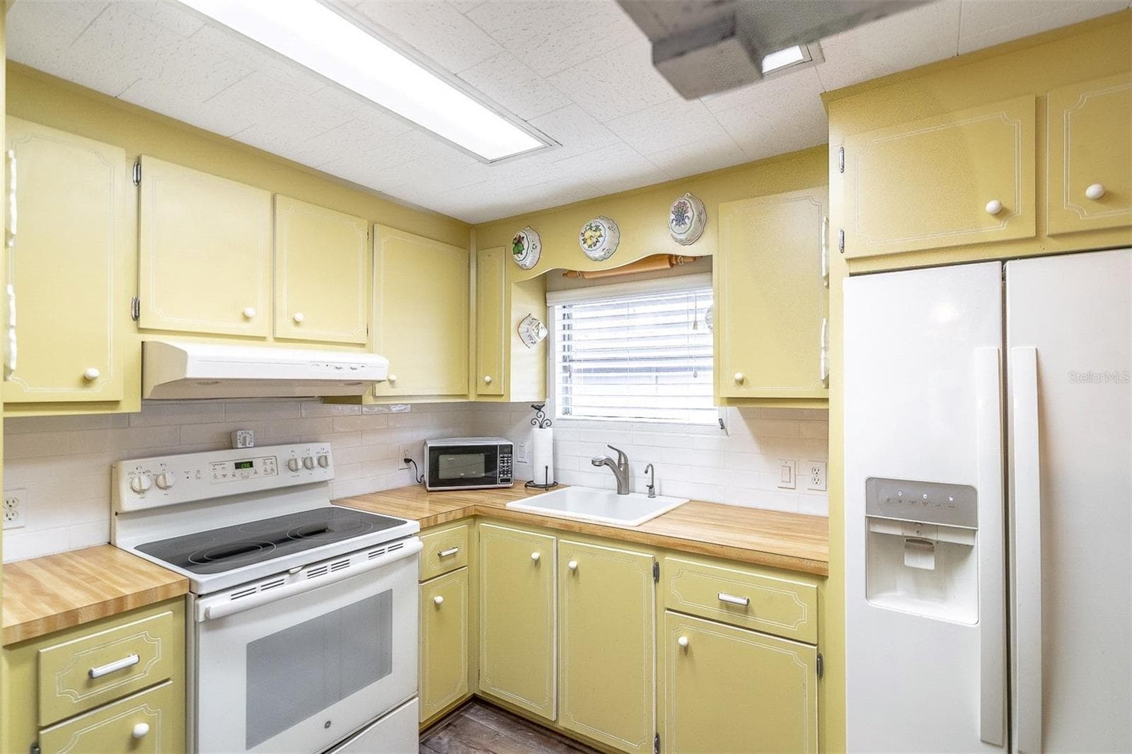 Manufactured Home at 605 W CLUB BLVD, LAKE MARY, photo 19 of 58