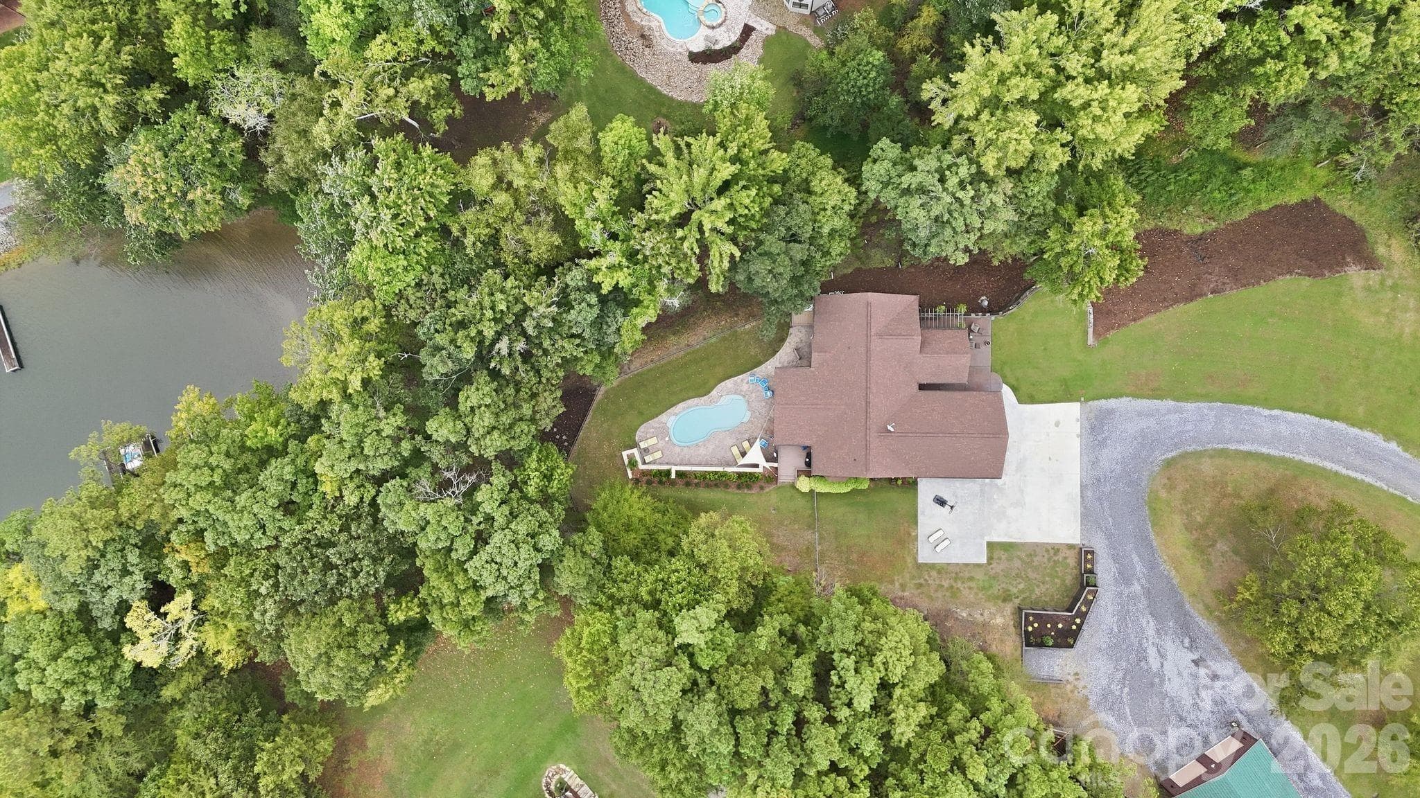 Single Family Residence at 2055 Tiger Paw Lane, York, photo 3 of 48