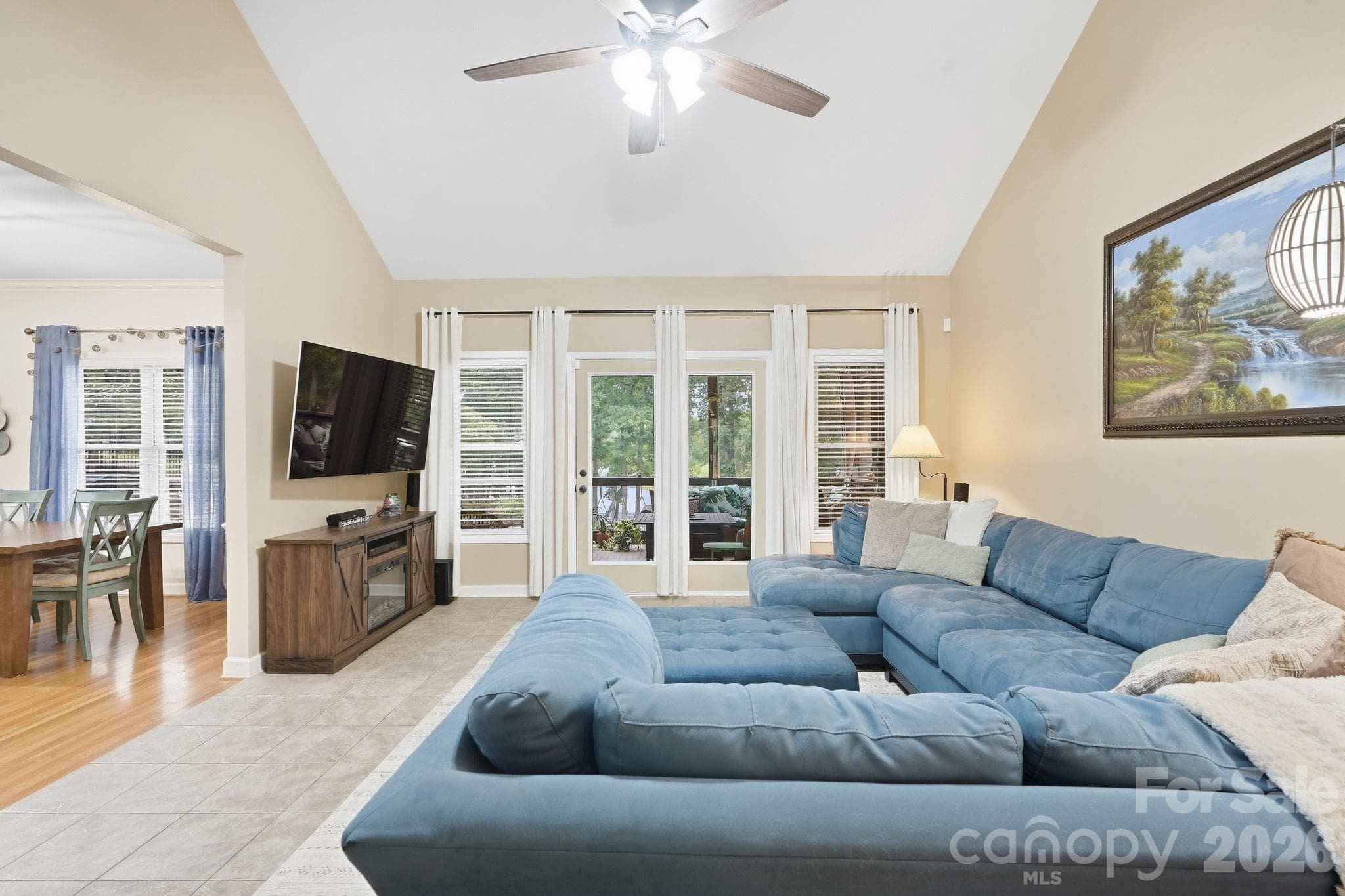 Living Room - Main Level - 2055 Tiger Paw Lane, York