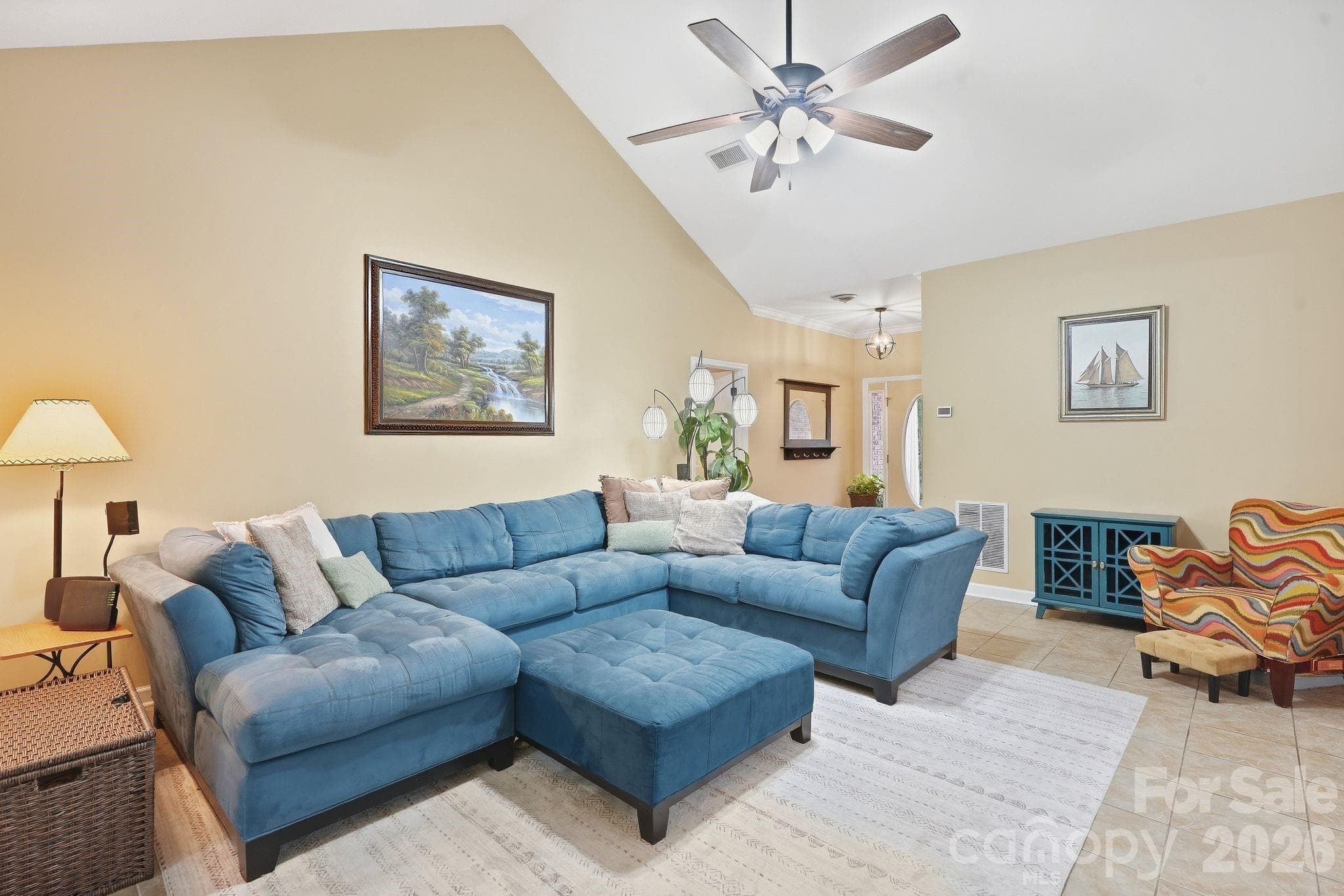 Living Room - Main Level - 2055 Tiger Paw Lane, York