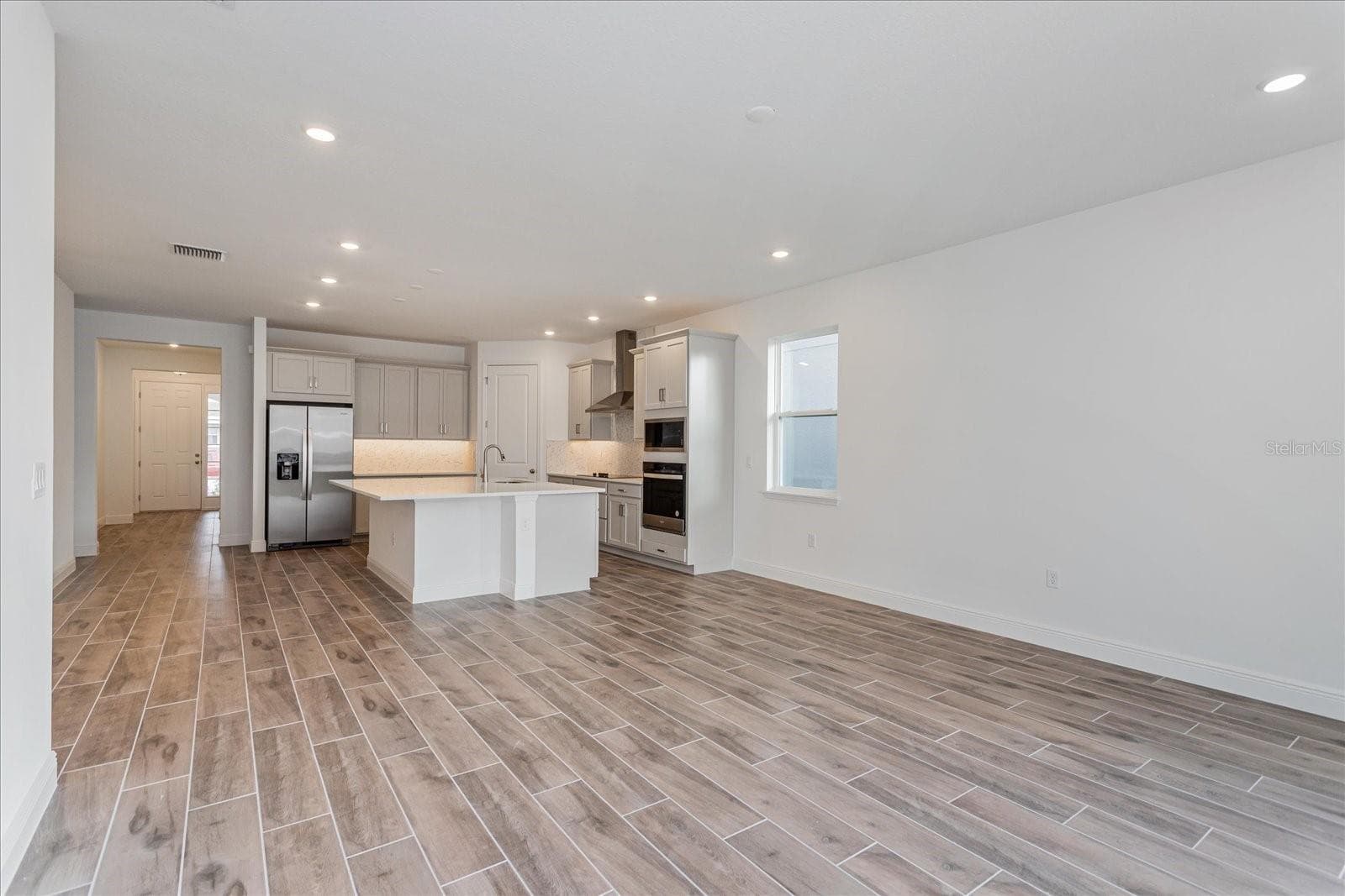 Single Family Residence at 13356 PEACEFUL MELODY DR, WINTER GARDEN, photo 10 of 23