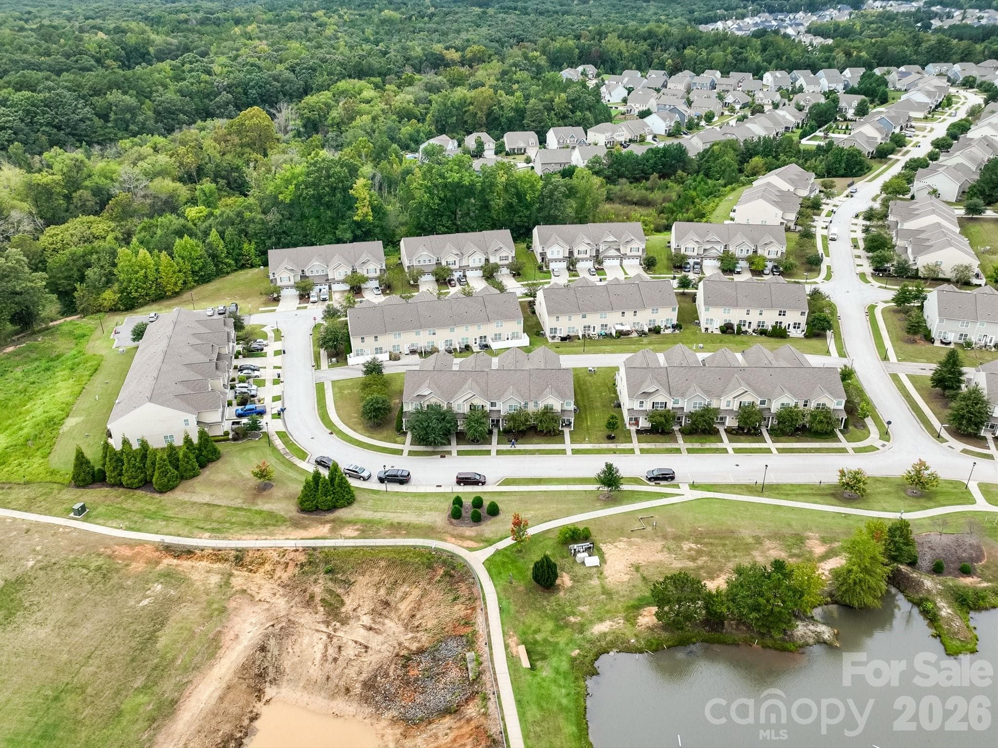 Townhouse at 859 Pennington Drive, Lancaster, photo 5 of 48
