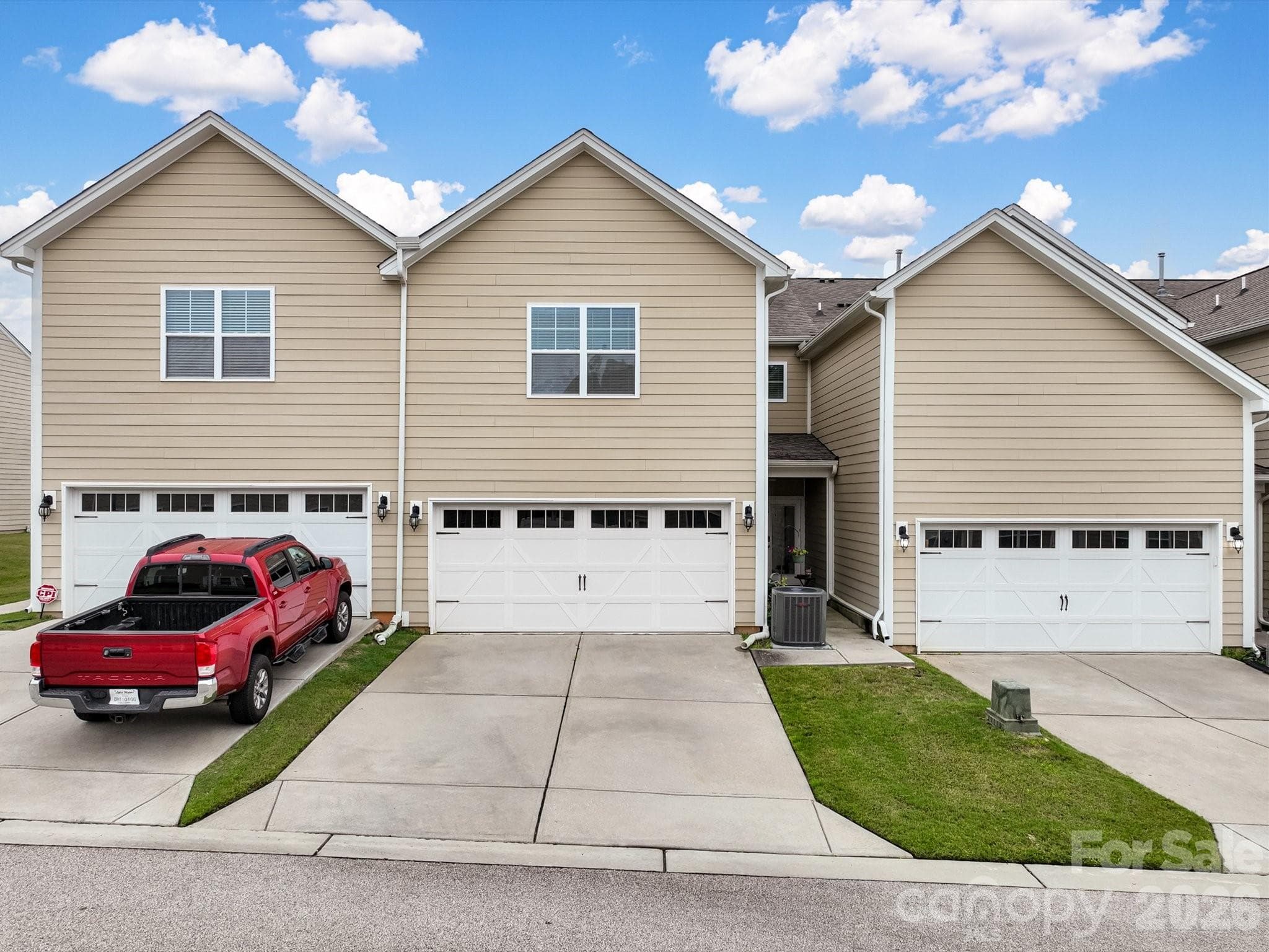 Townhouse at 859 Pennington Drive, Lancaster, photo 36 of 48