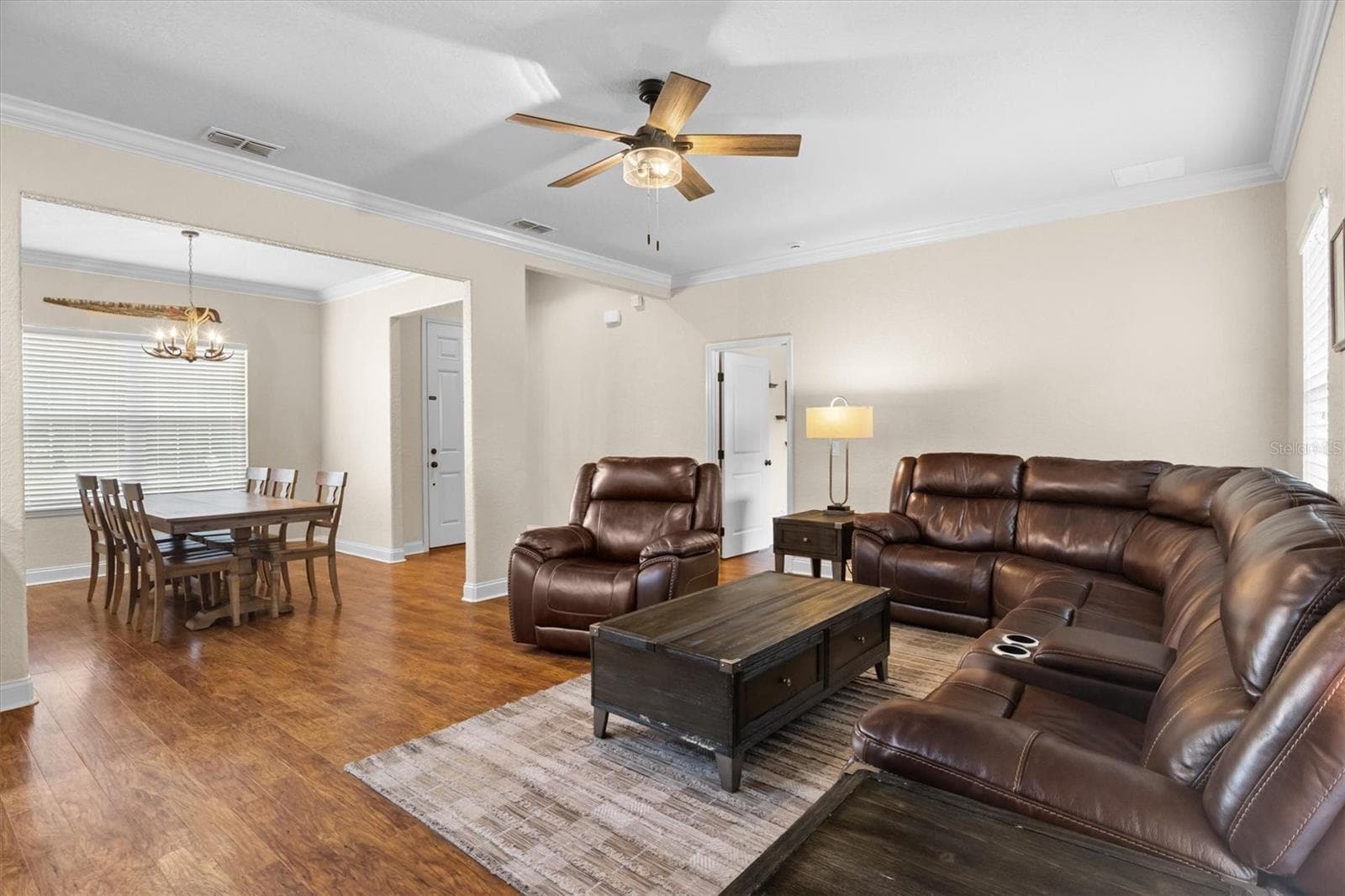 Living - 5210 SHADY OAK DR S, LAKELAND