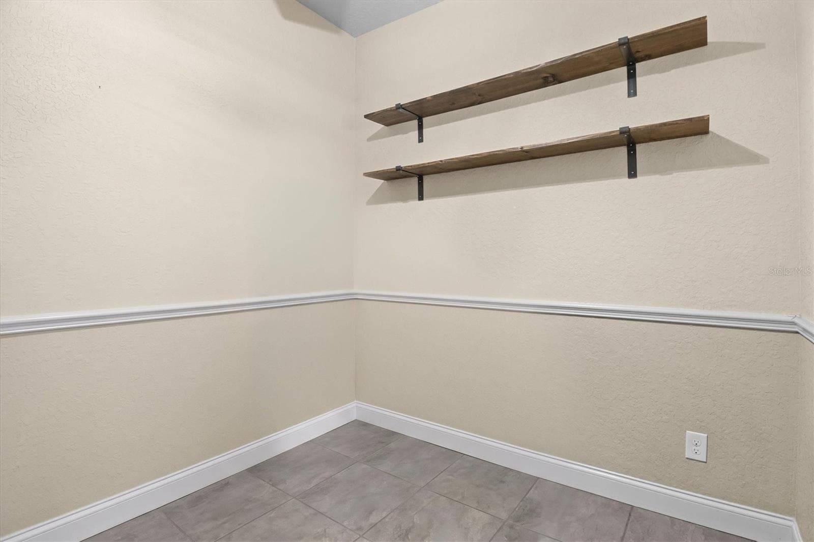 Office/Bonus - 5210 SHADY OAK DR S, LAKELAND