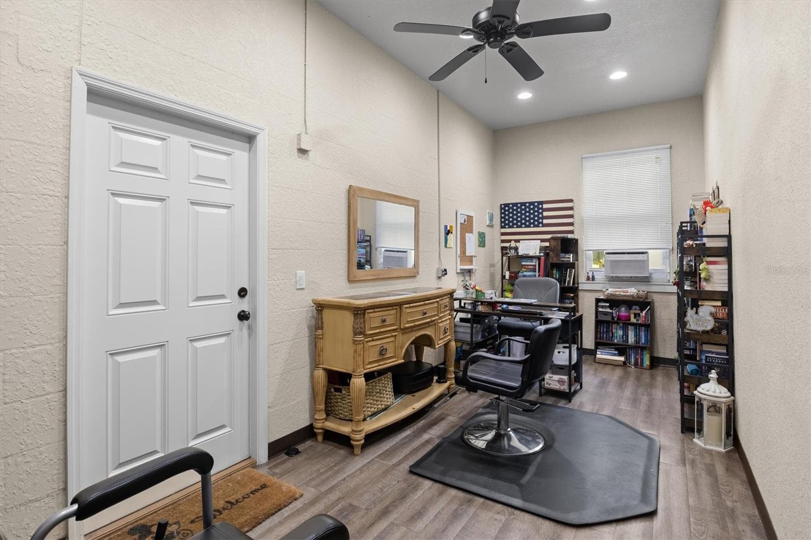 Bonus in Garage - 5210 SHADY OAK DR S, LAKELAND