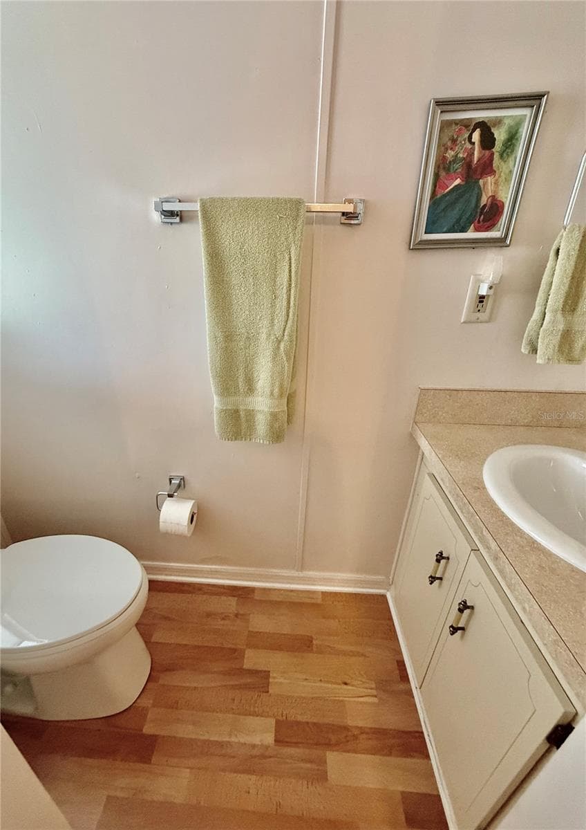 Bathroom - 615 S GREEN CIR, VENICE
