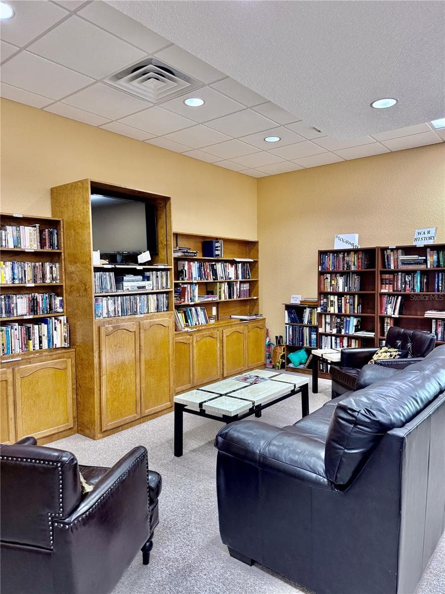 Library - 615 S GREEN CIR, VENICE