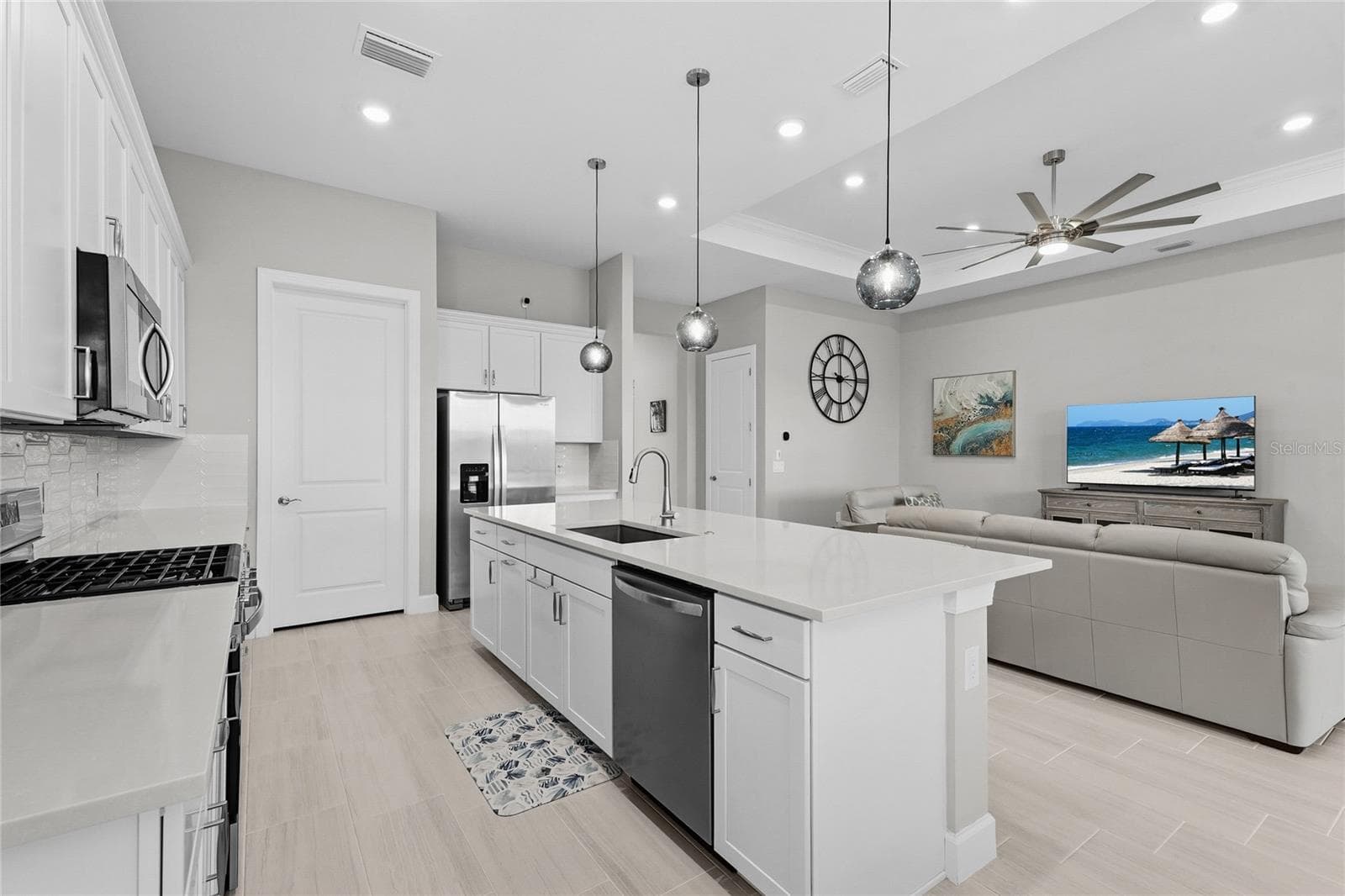 Single Family Residence at 6128 TALON PRESERVE DR, NOKOMIS, photo 15 of 86